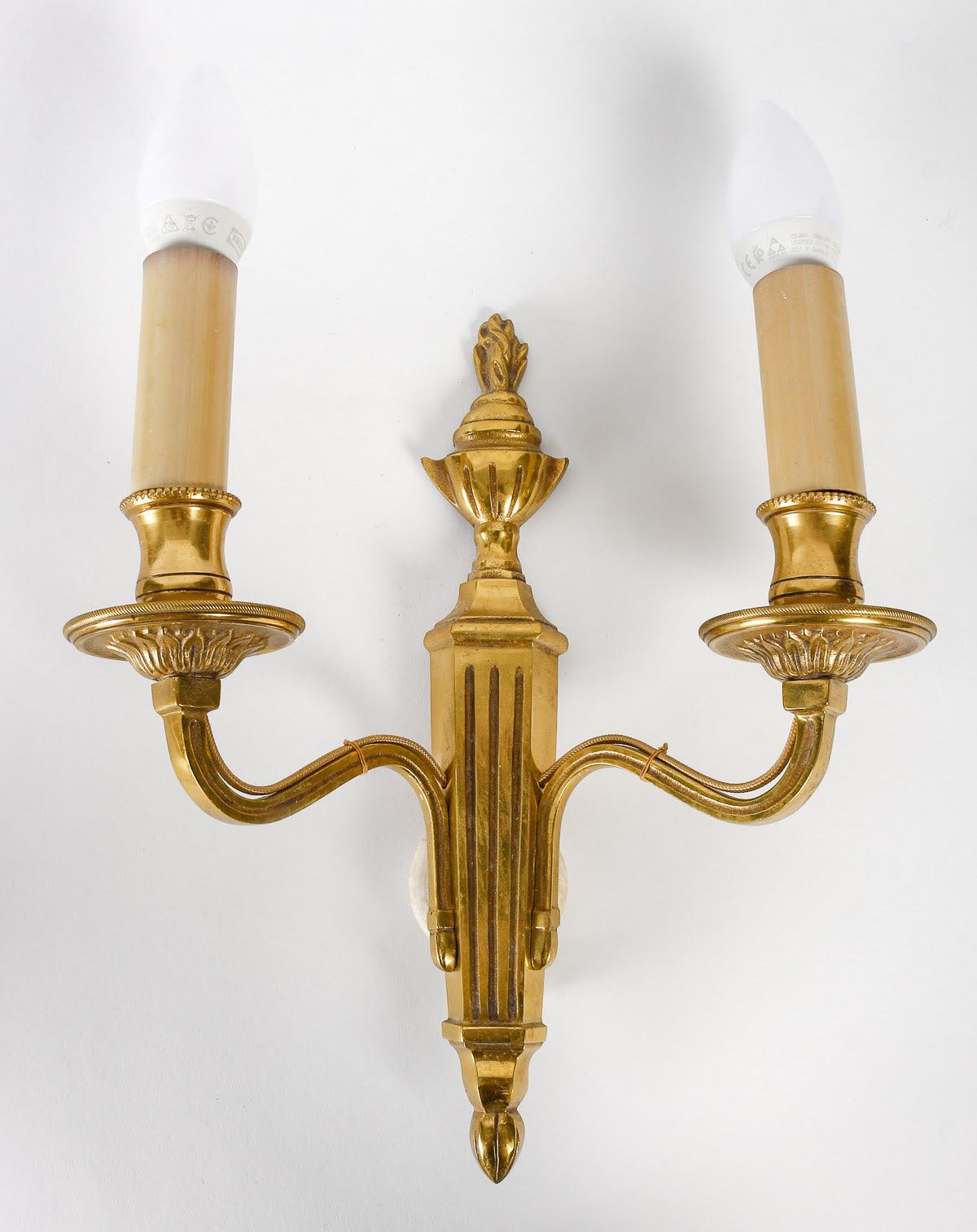 Suite of 4 Louis XV Style Bronze Sconces. For Sale 2