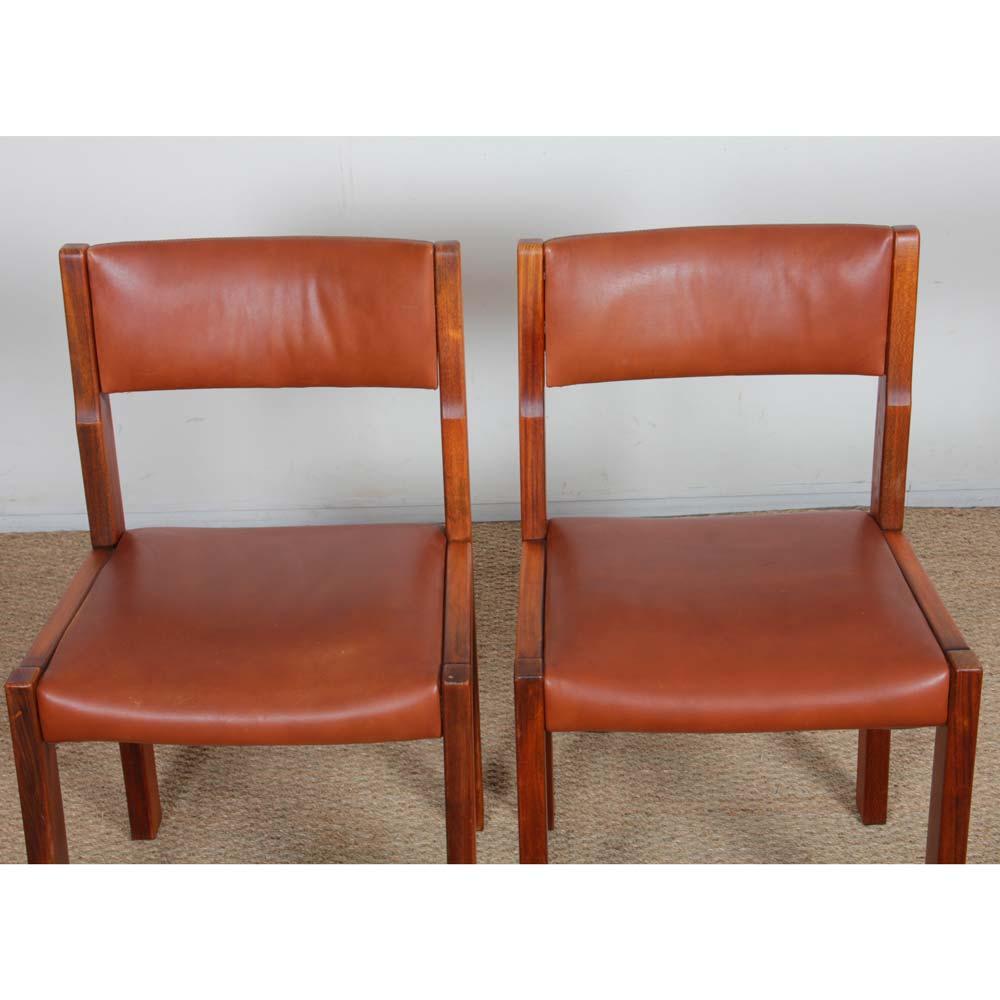 Suite of 4 solid elm chairs produced by Self, 1970s (Leder) im Angebot