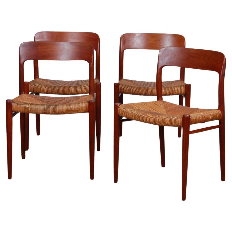 Suite of 4 teak chairs by Niels Otto Moller, model 75, 1960s en vente