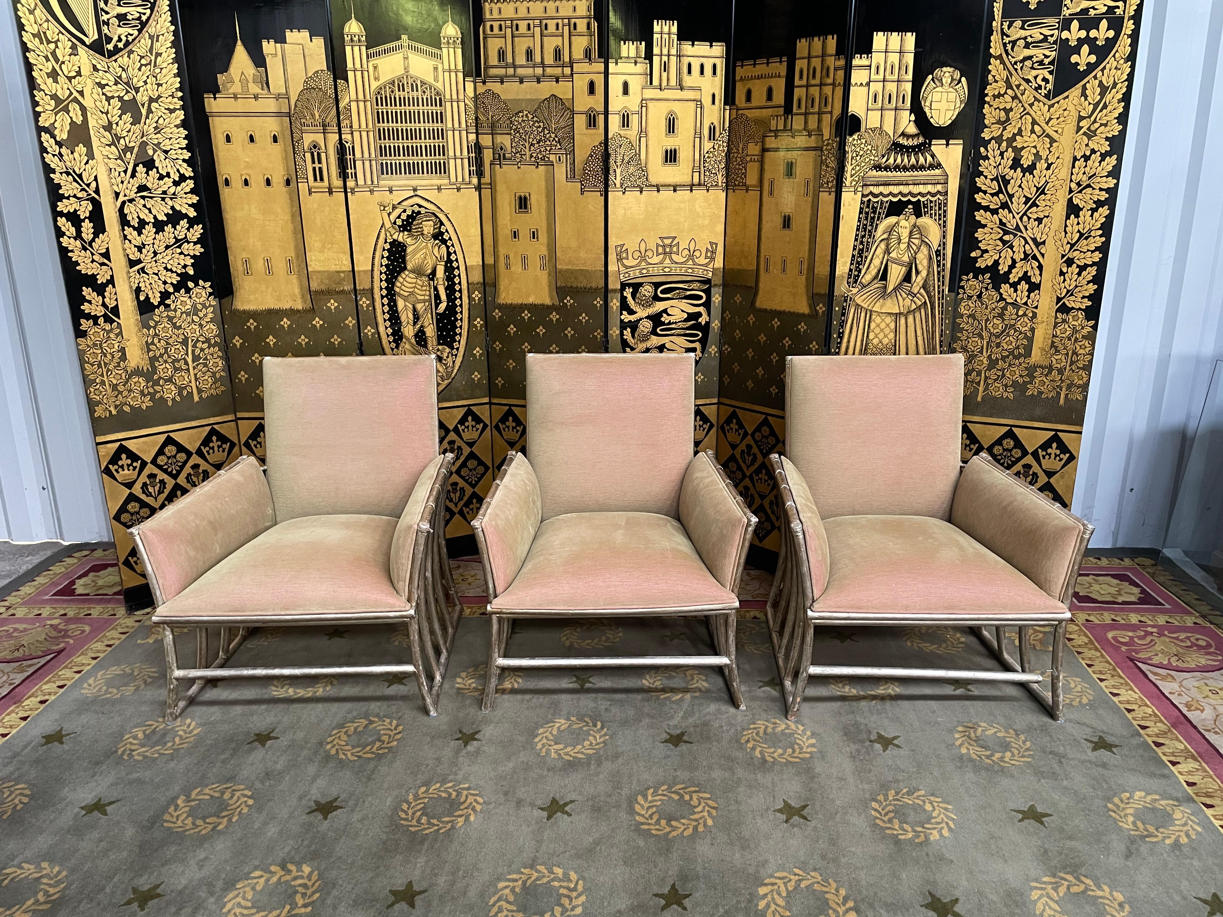 Velours Suite de 6 chaises Bergère en bambou et velours en vente