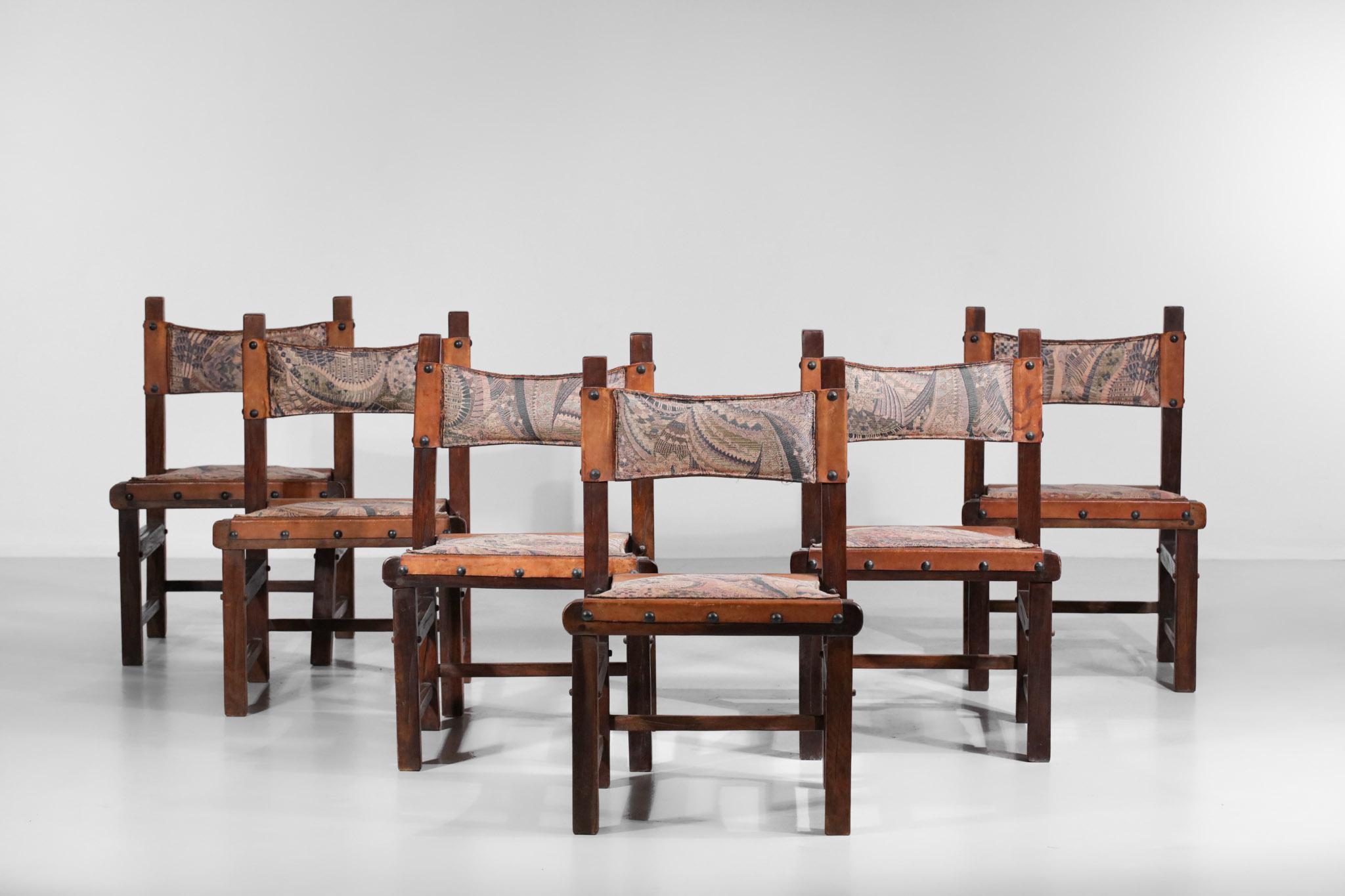 Suite de 6 chaises brésiliennes des années 60 en cuir et bois massif F413 en vente 4