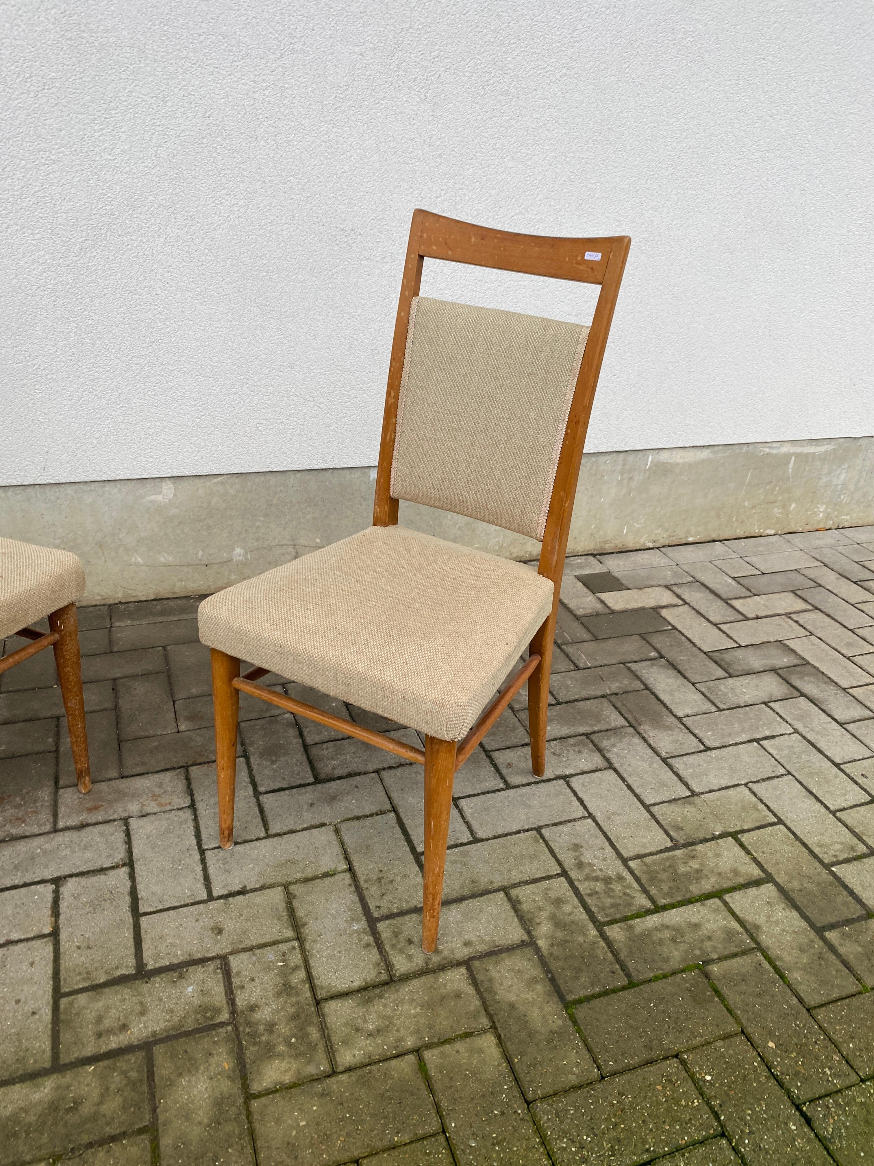 Fabric suite of 6 chairs circa 1950/1960 patina and fabric to be redone For Sale