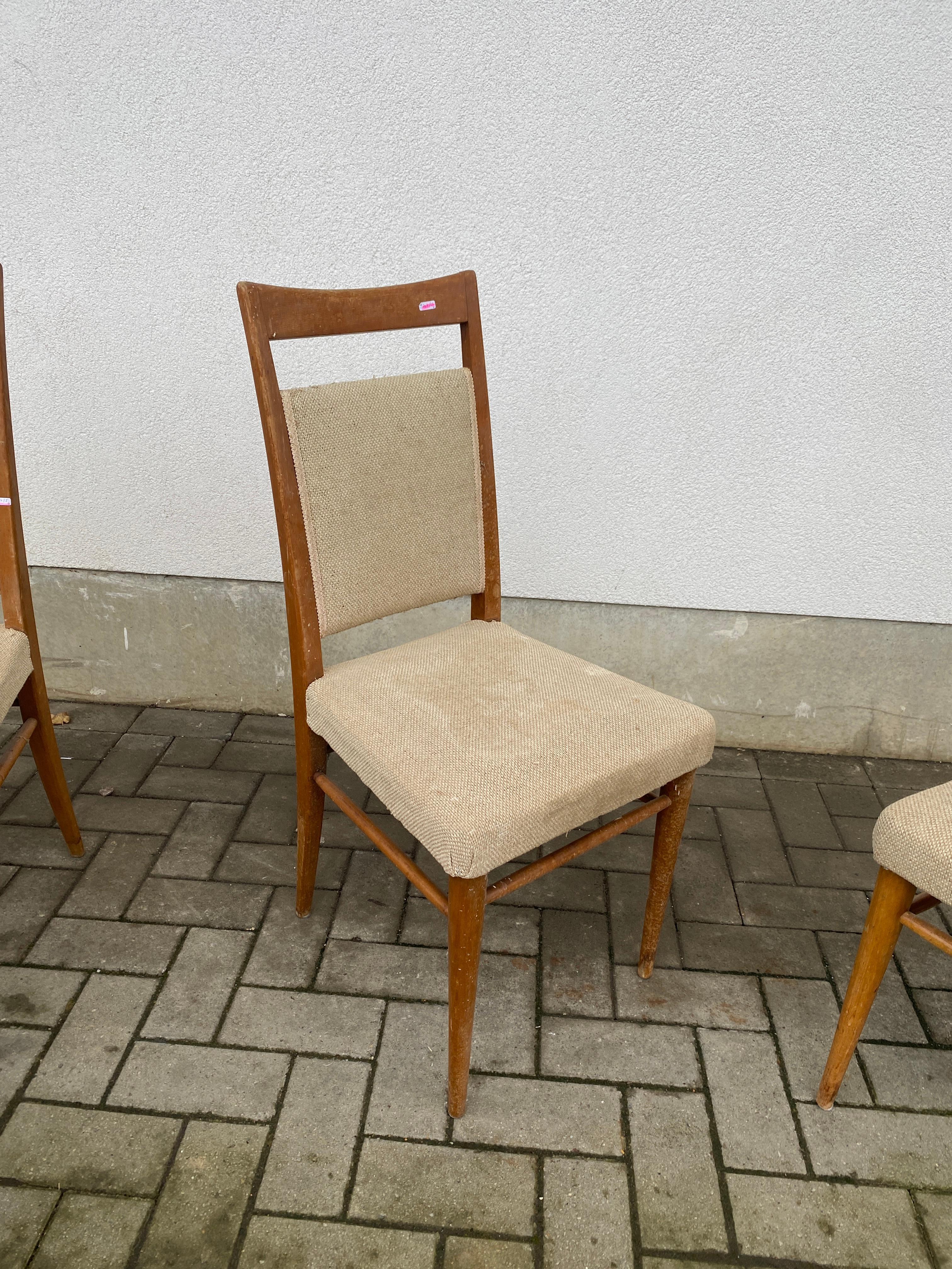 suite of 6 chairs circa 1950/1960 patina and fabric to be redone For Sale 1