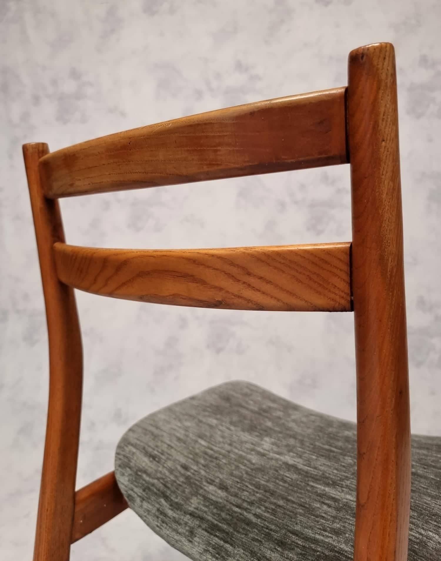 Suite Of 6 French Chairs, Elm, Ca 1960 For Sale 3