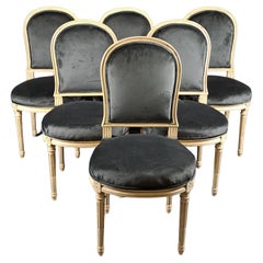 Suite aus 6 Stühlen im Louis-XVI.-Stil aus lackiertem Holz nach einem Modell von Jacob