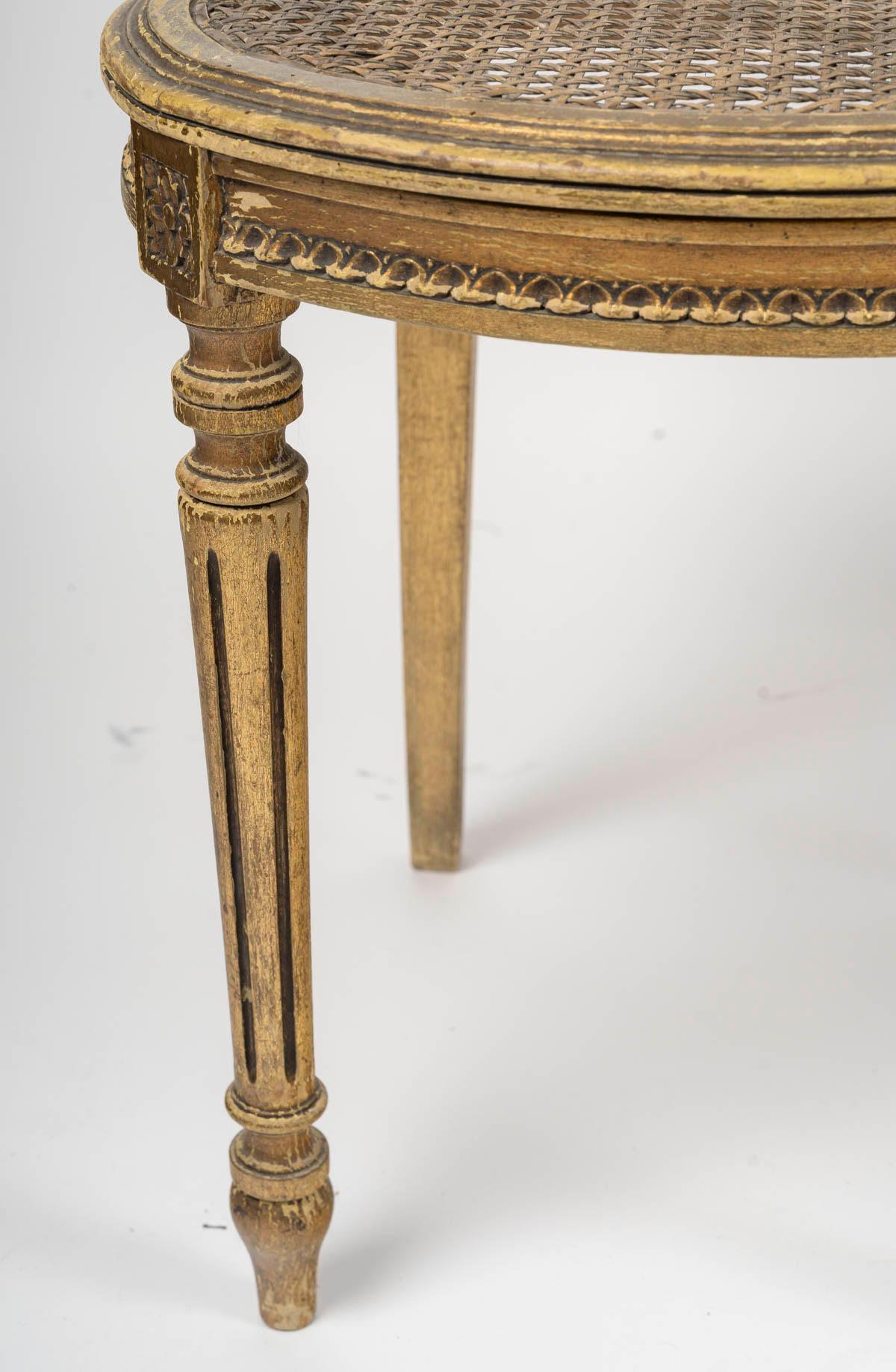 Suite von 8 geschnitzten Holzstühlen mit Stöcken, 19. Jahrhundert, Periode Napoleon III. im Zustand „Gut“ im Angebot in Saint-Ouen, FR