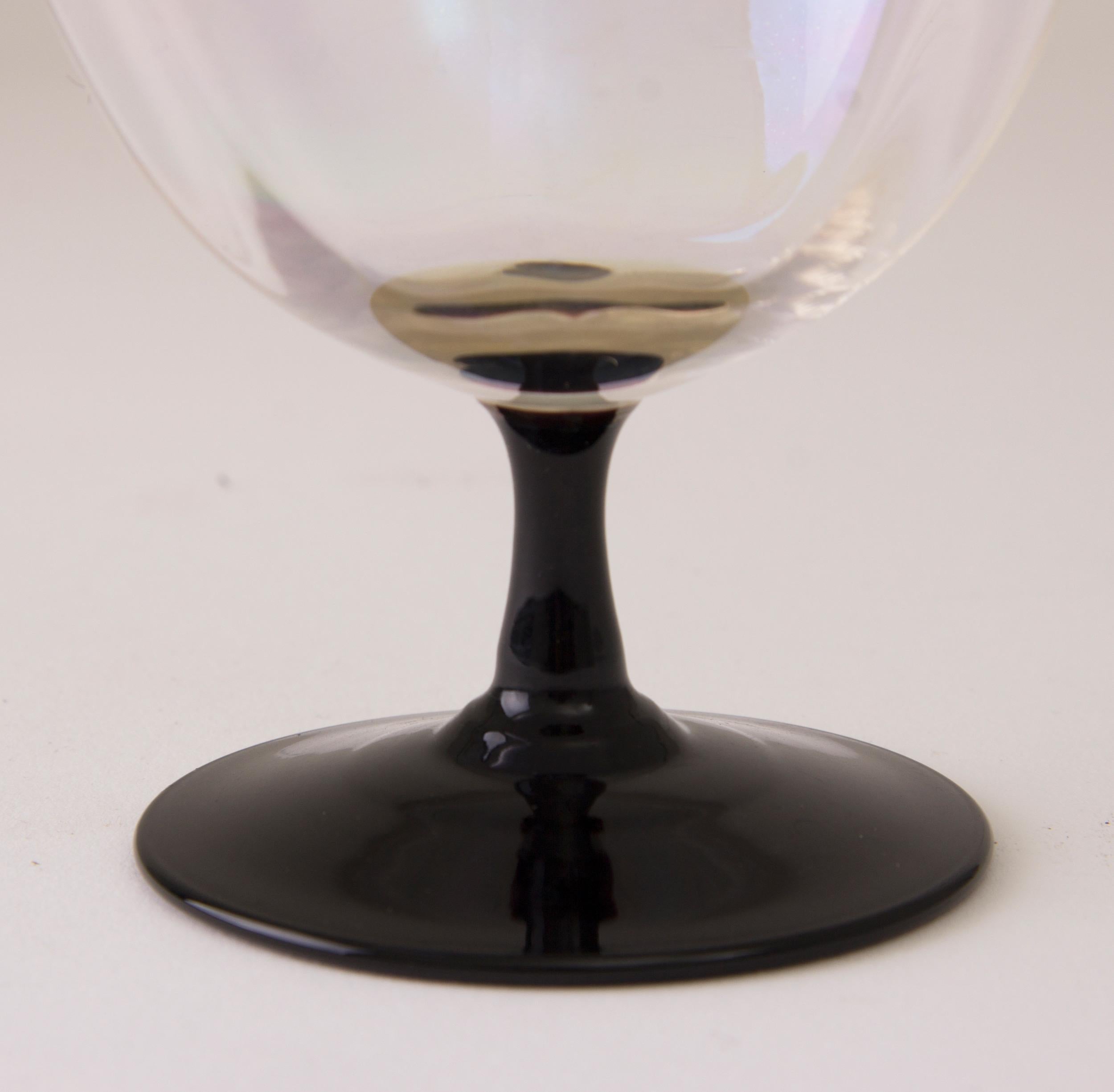Suite of Art Deco Cocktail Glasses 3