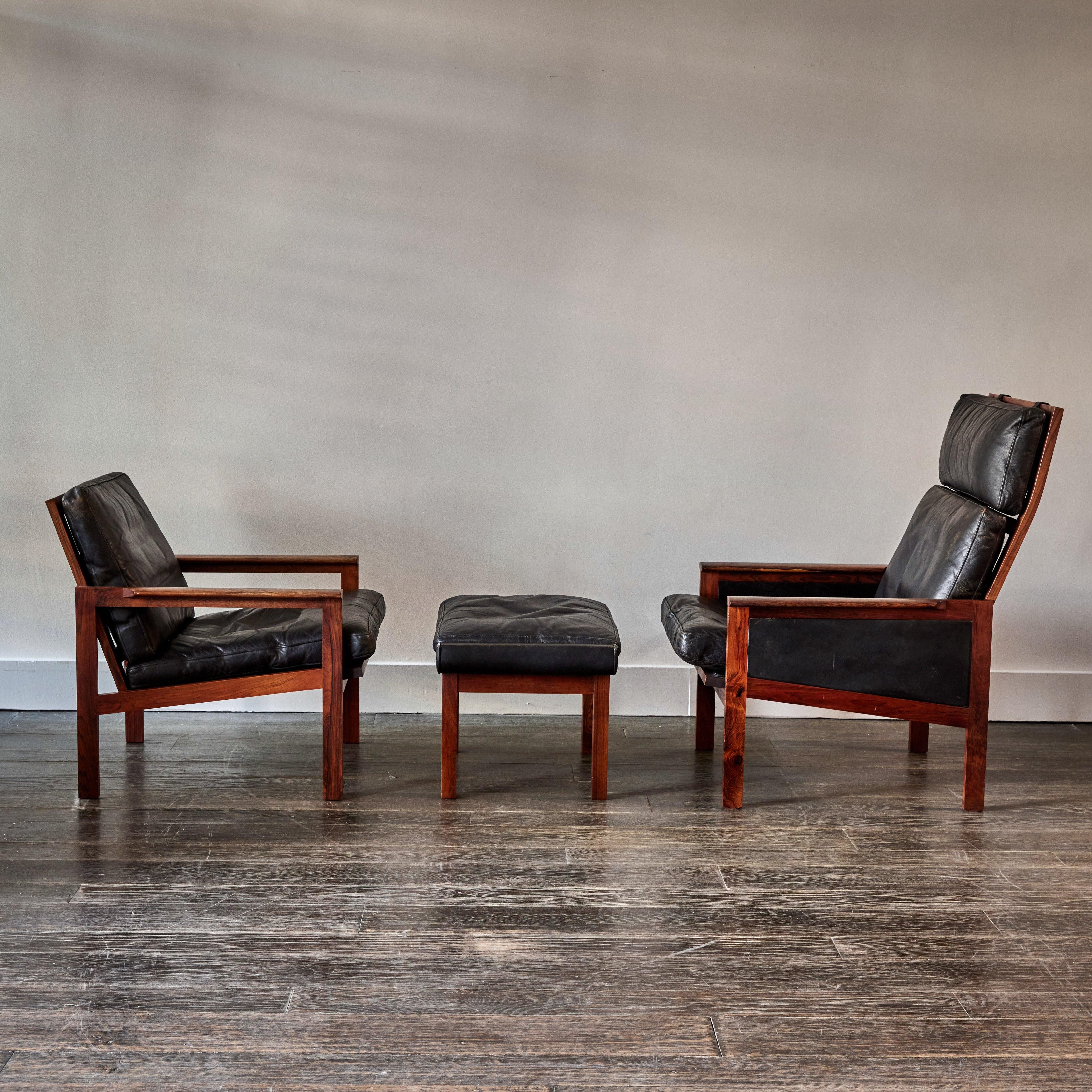 Mid-Century Modern Suite of Danish Midcentury Leather Chairs with Ottoman