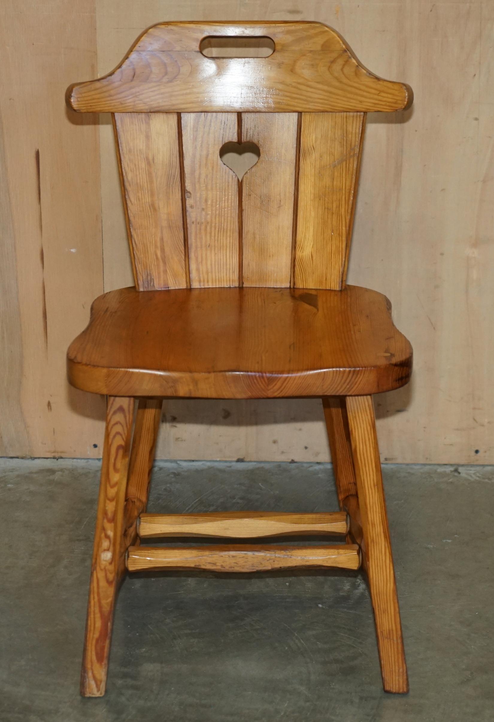 Country SUITE OF EiGHT ENGLISH COUNTRY HOUSE VINTAGE PINE DINING CHAIRS HEART BACKS 8 For Sale