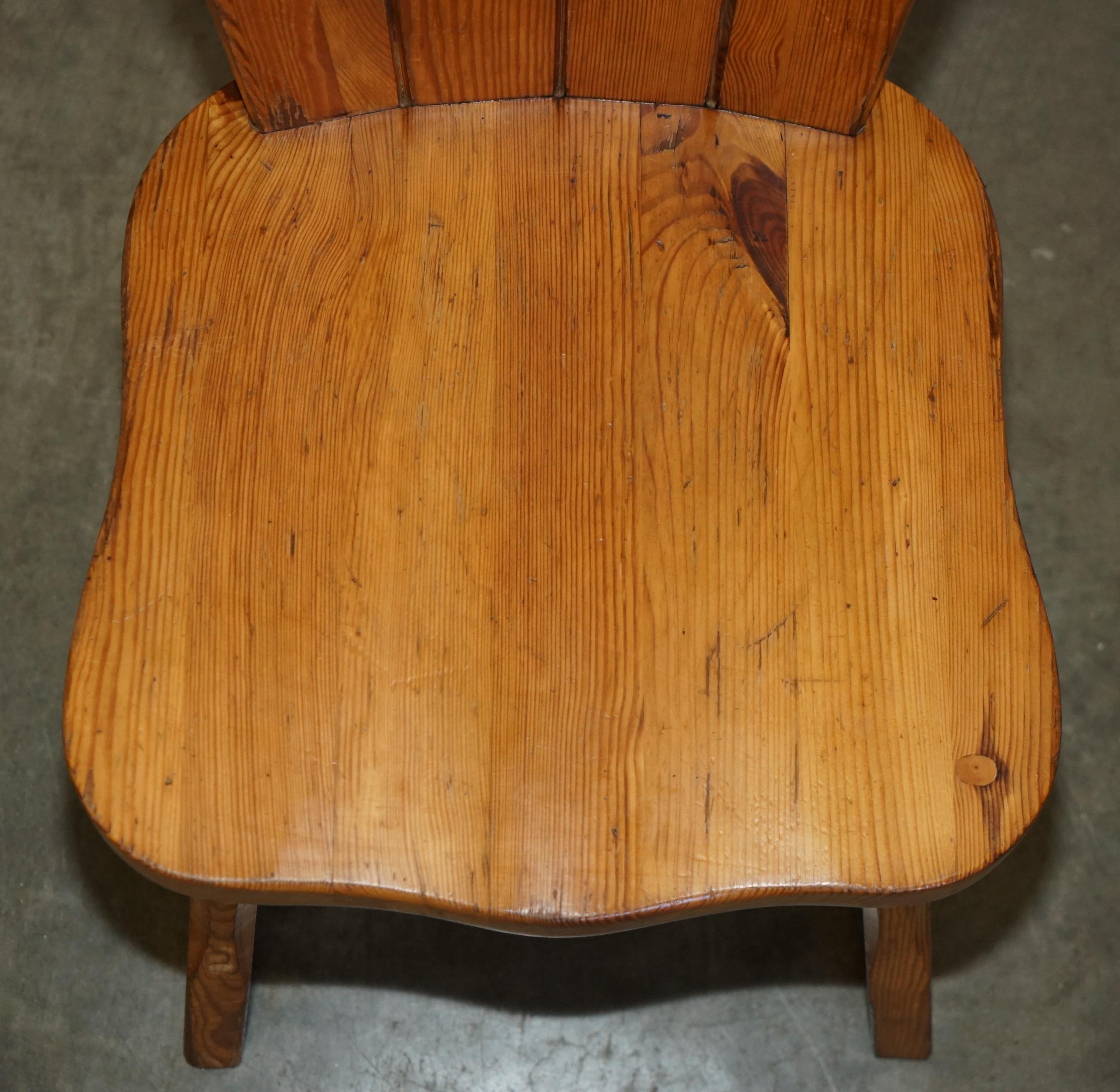 Hand-Crafted SUITE OF EiGHT ENGLISH COUNTRY HOUSE VINTAGE PINE DINING CHAIRS HEART BACKS 8 For Sale