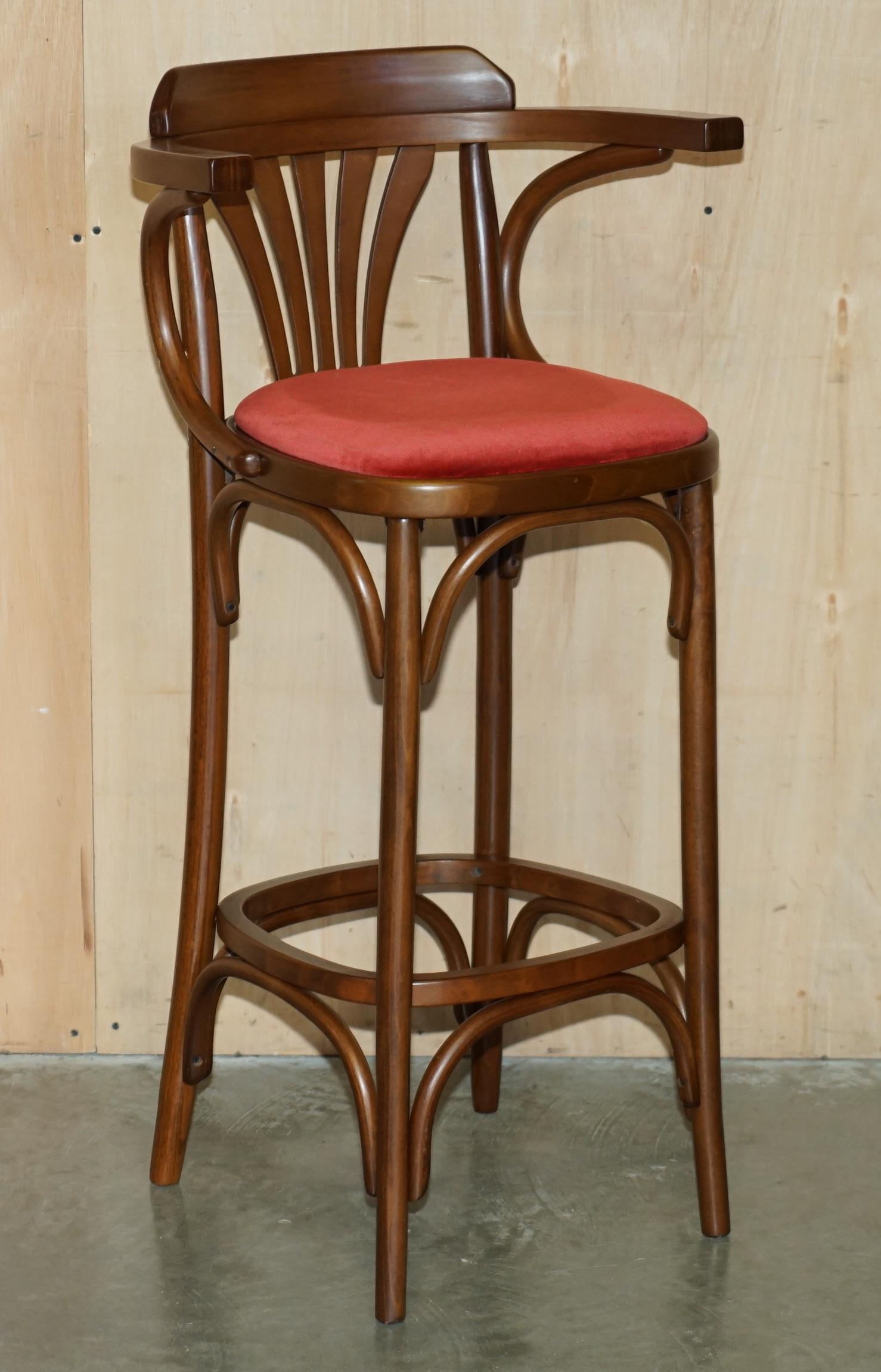 SUiTE OF FIVE BENTWOOD THONET BAR STOOLS FOR KITCHEN COCKTAIL AT HOME BARS ETC im Angebot 5