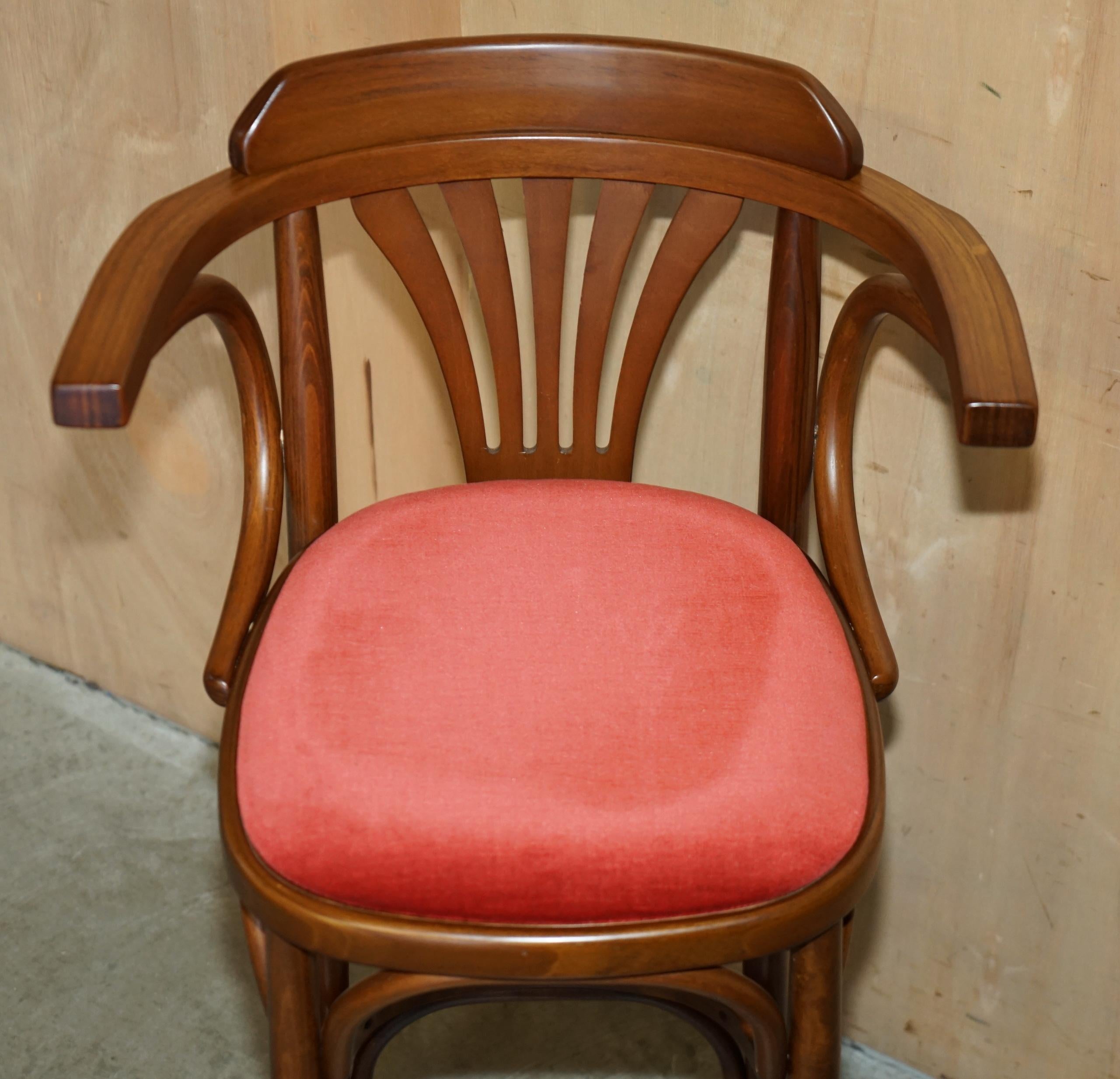 SUiTE OF FIVE BENTWOOD THONET BAR STOOLS FOR KITCHEN COCKTAIL AT HOME BARS ETC im Angebot 6