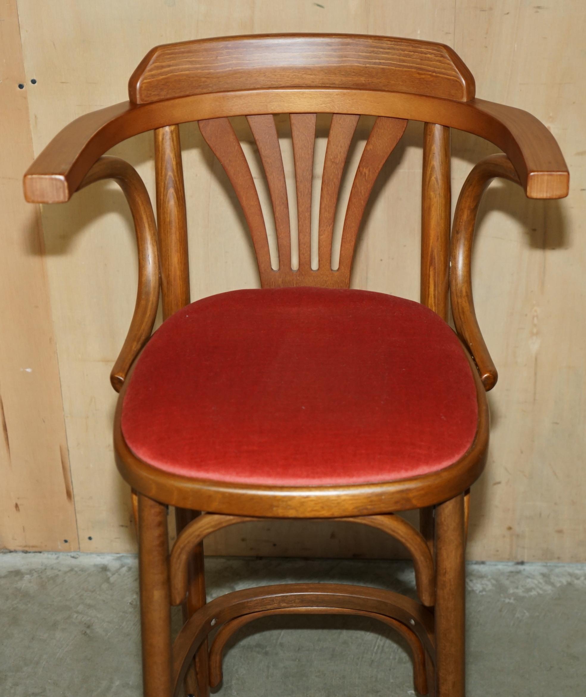 SUiTE OF FIVE BENTWOOD THONET BAR STOOLS FOR KITCHEN COCKTAIL AT HOME BARS ETC im Angebot 10