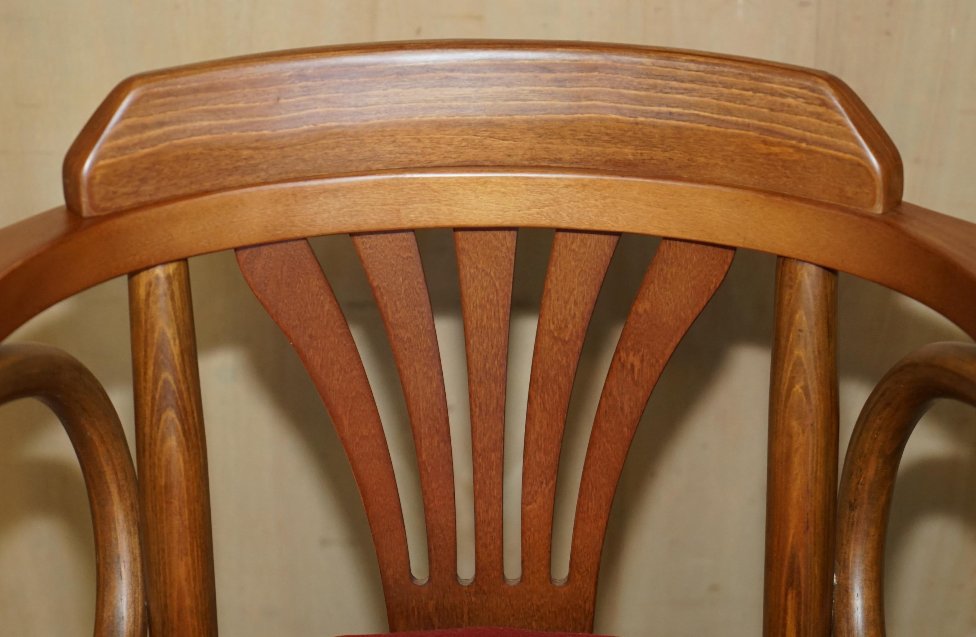 SUiTE OF FIVE BENTWOOD THONET BAR STOOLS FOR KITCHEN COCKTAIL AT HOME BARS ETC im Angebot 11