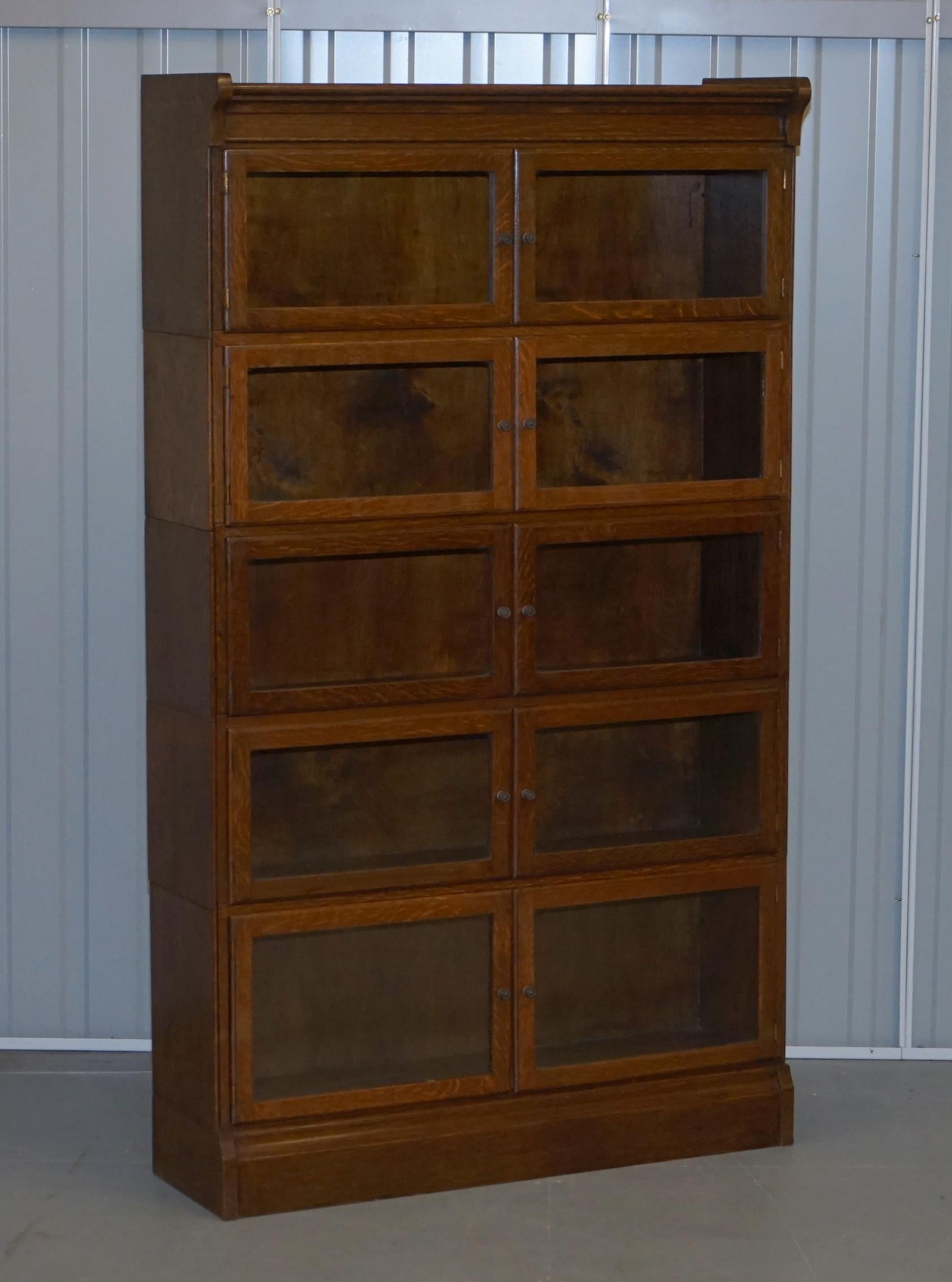 Late Victorian Suite of Four Minty Oxford Legal Library Modualr Adjustable Stacking Bookcases
