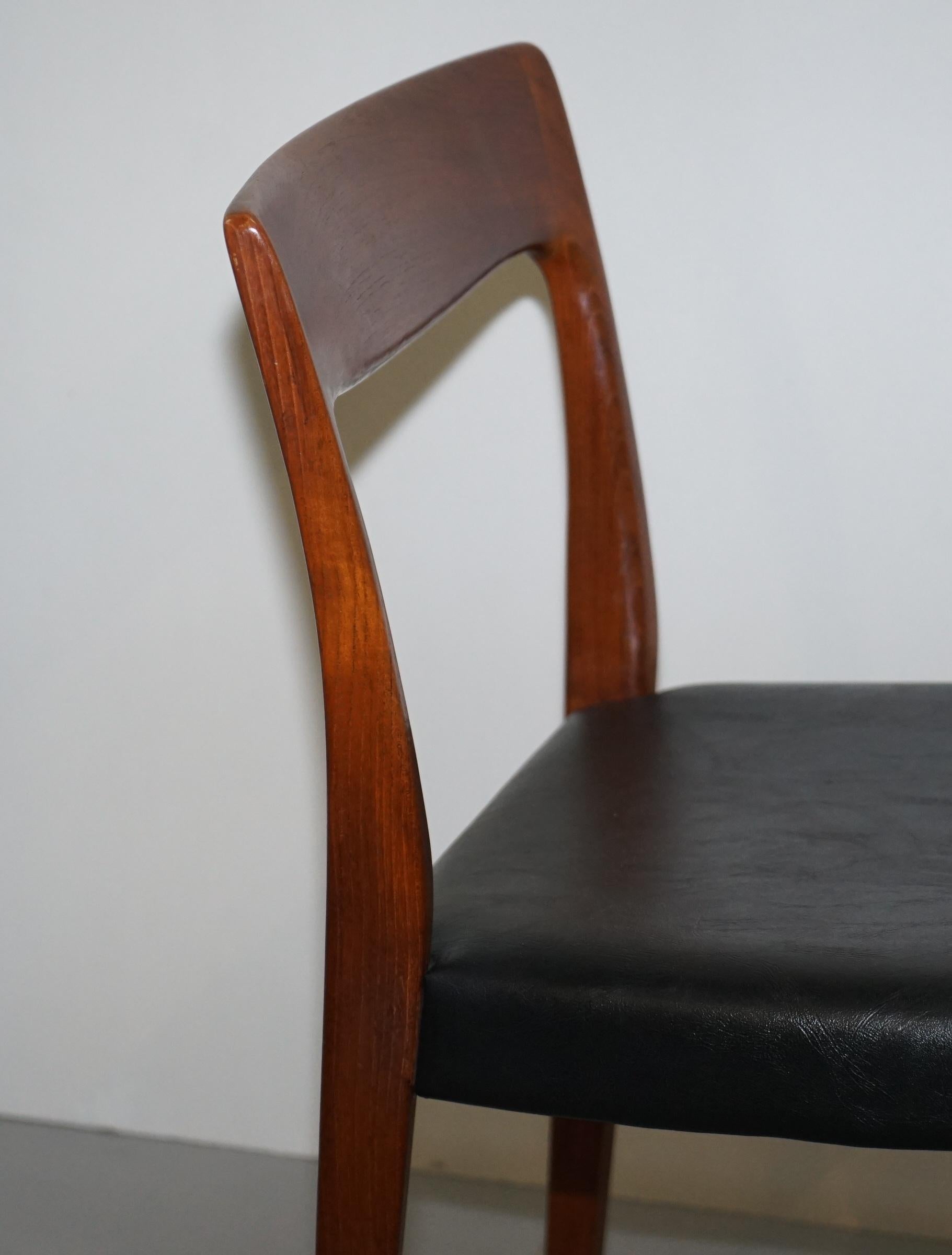 Suite of Four Original Svegards Markaryd Danish Dining Chairs with Teak Frames For Sale 5