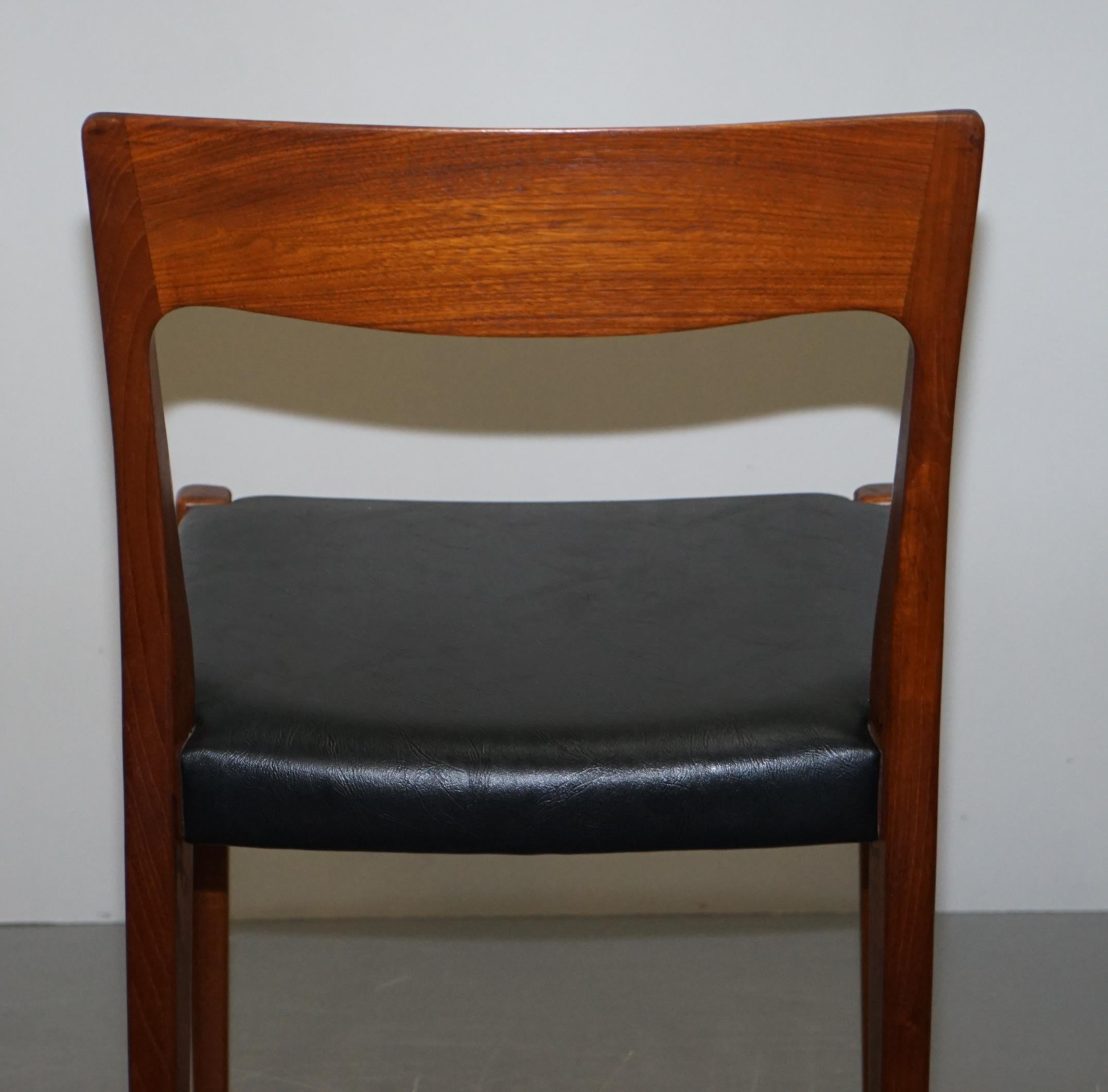 Suite de quatre chaises de salle à manger danoises originales Svegards Markaryd avec cadres en teck en vente 8
