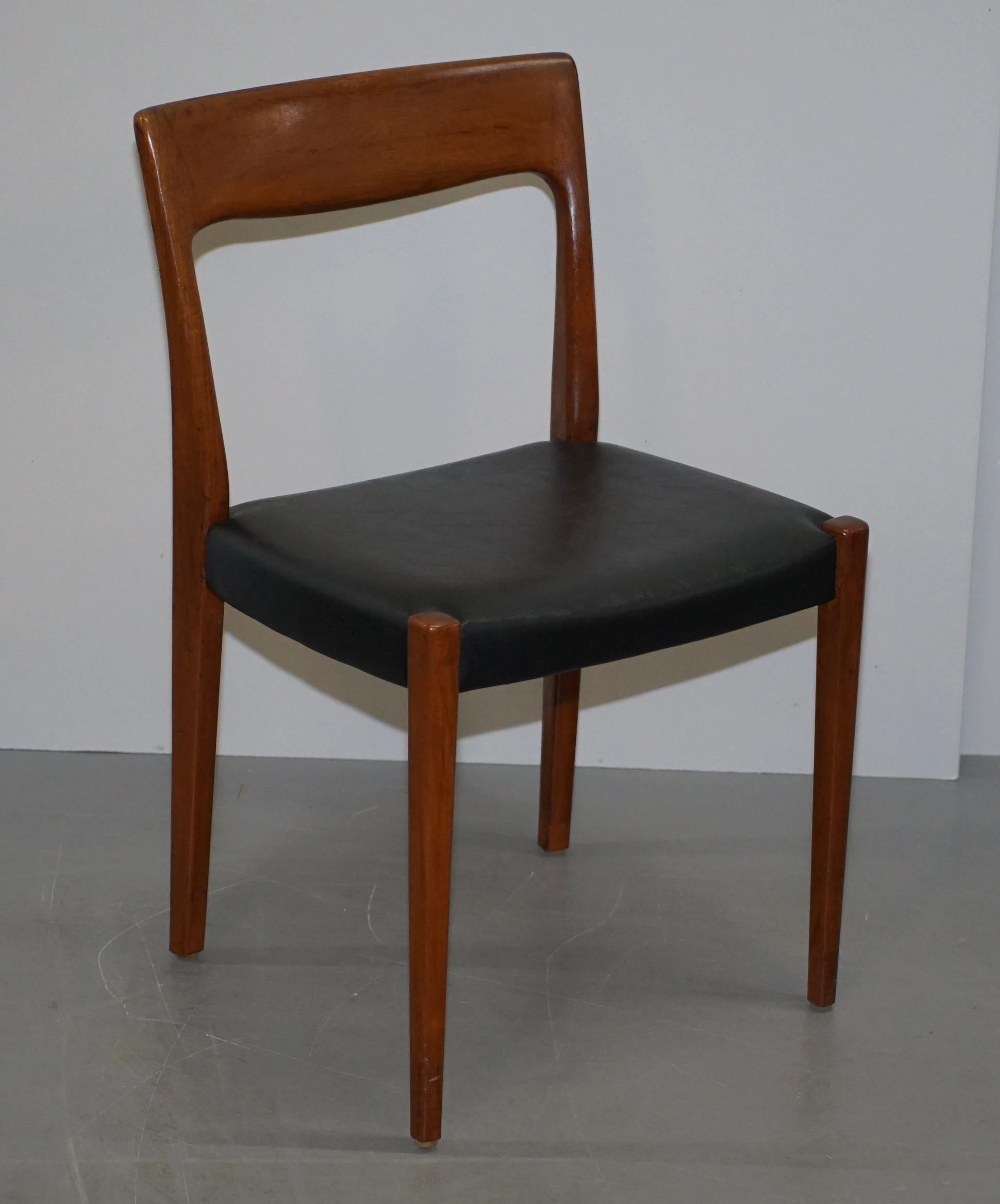 Suite of Four Original Svegards Markaryd Danish Dining Chairs with Teak Frames For Sale 10