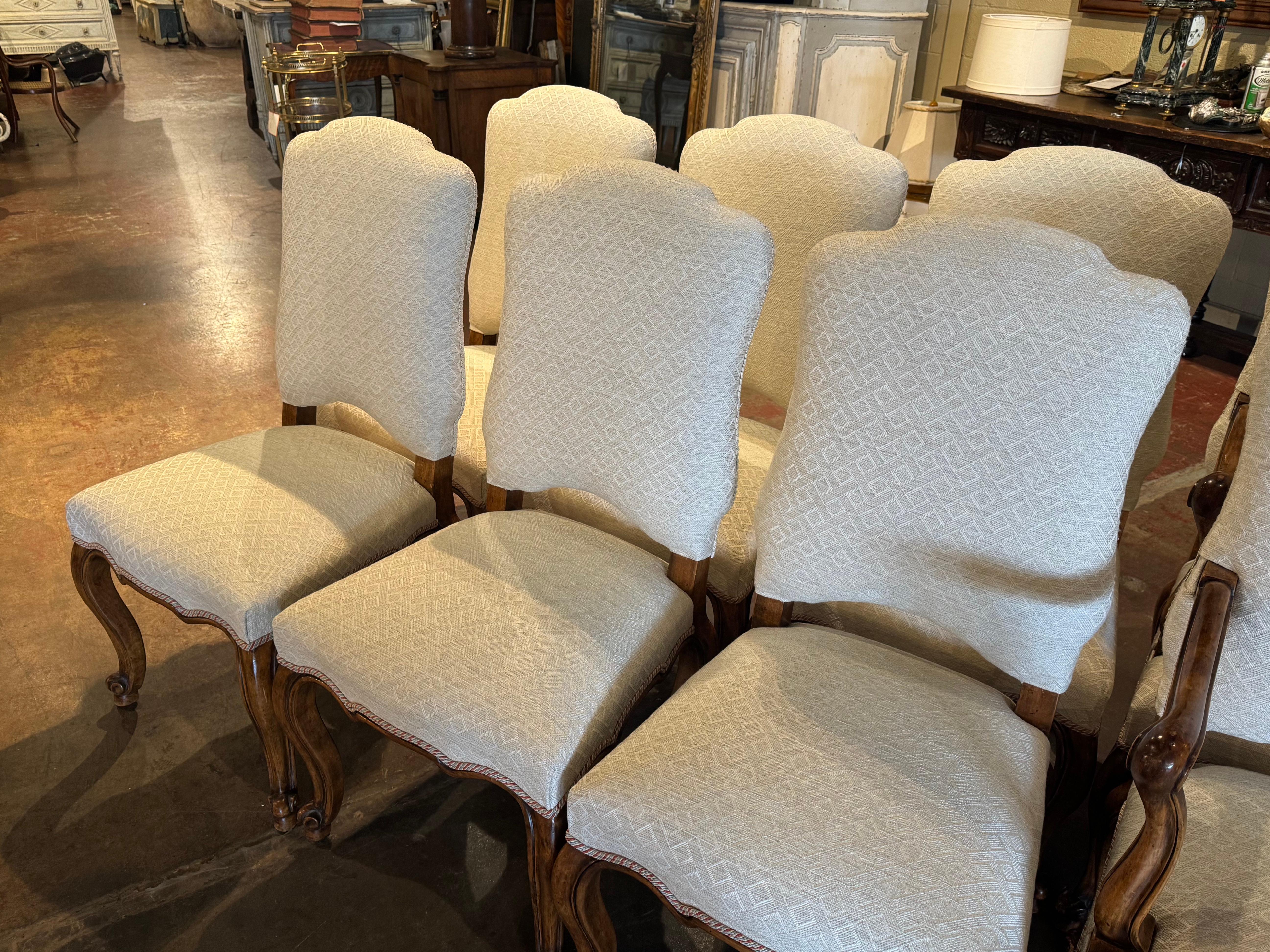 Suite of French Louis XV Carved Walnut Dining Chairs, Set of Eight In Excellent Condition In Dallas, TX
