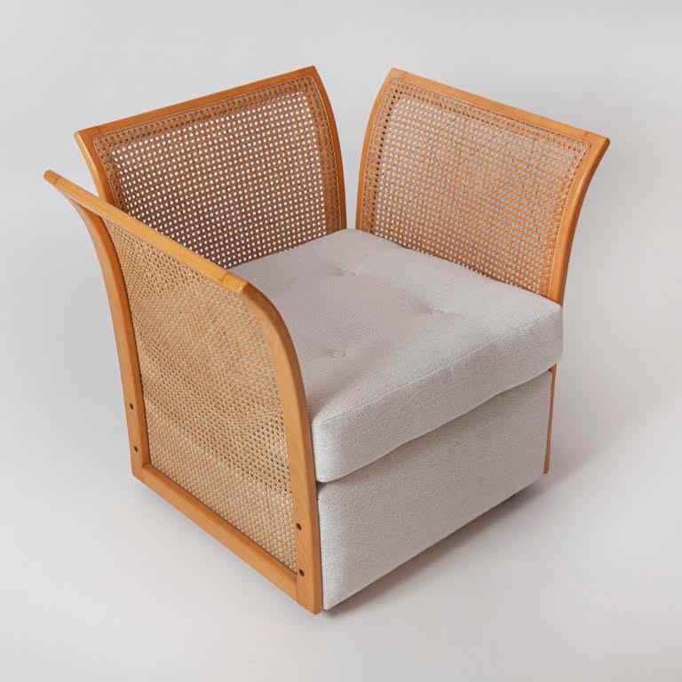 20th Century Suite of Italian Furniture in Wood and Woven Rattan (Loveseat & Two Armchairs) For Sale