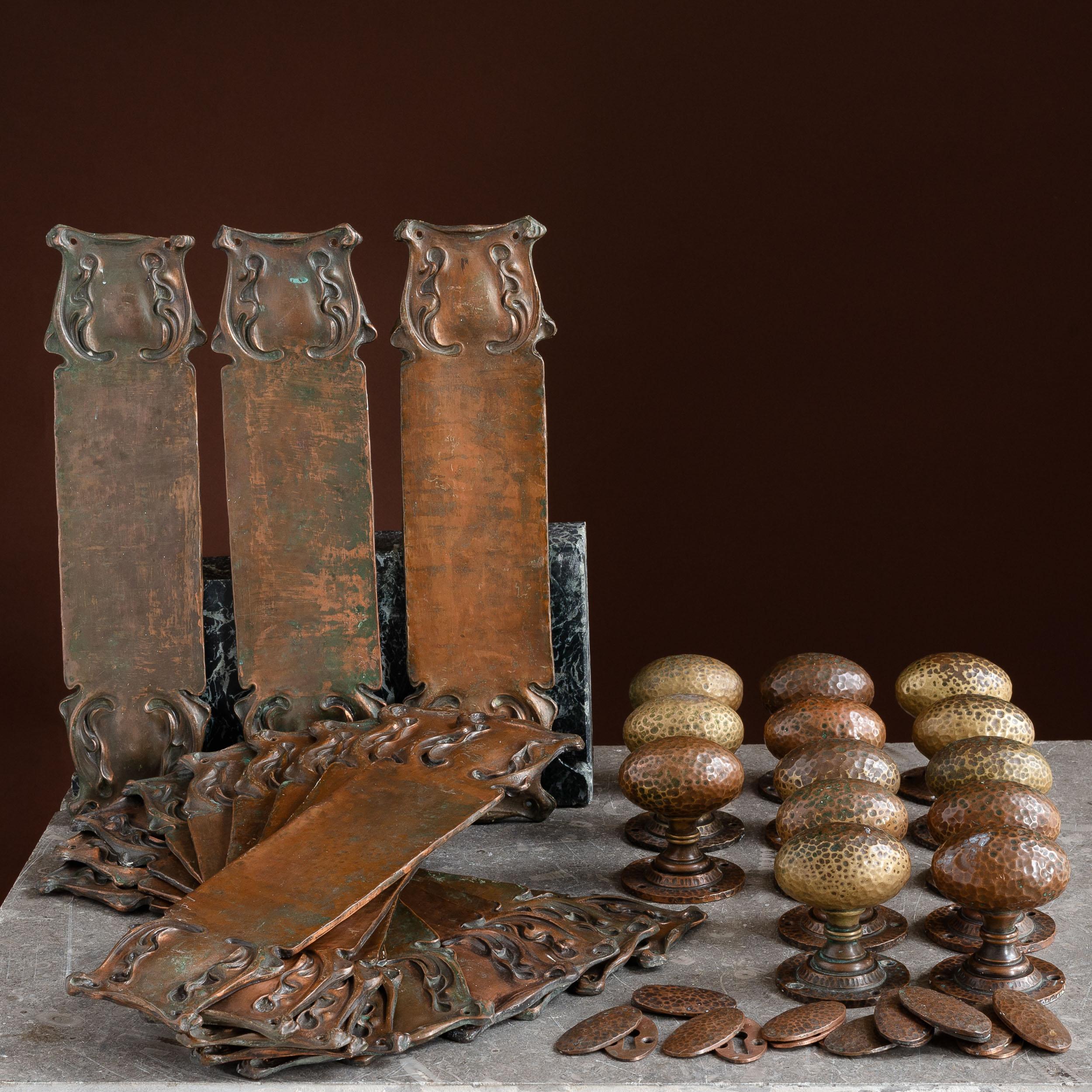 Ensemble de meubles de porte de la fin de l'époque victorienne en vente 4