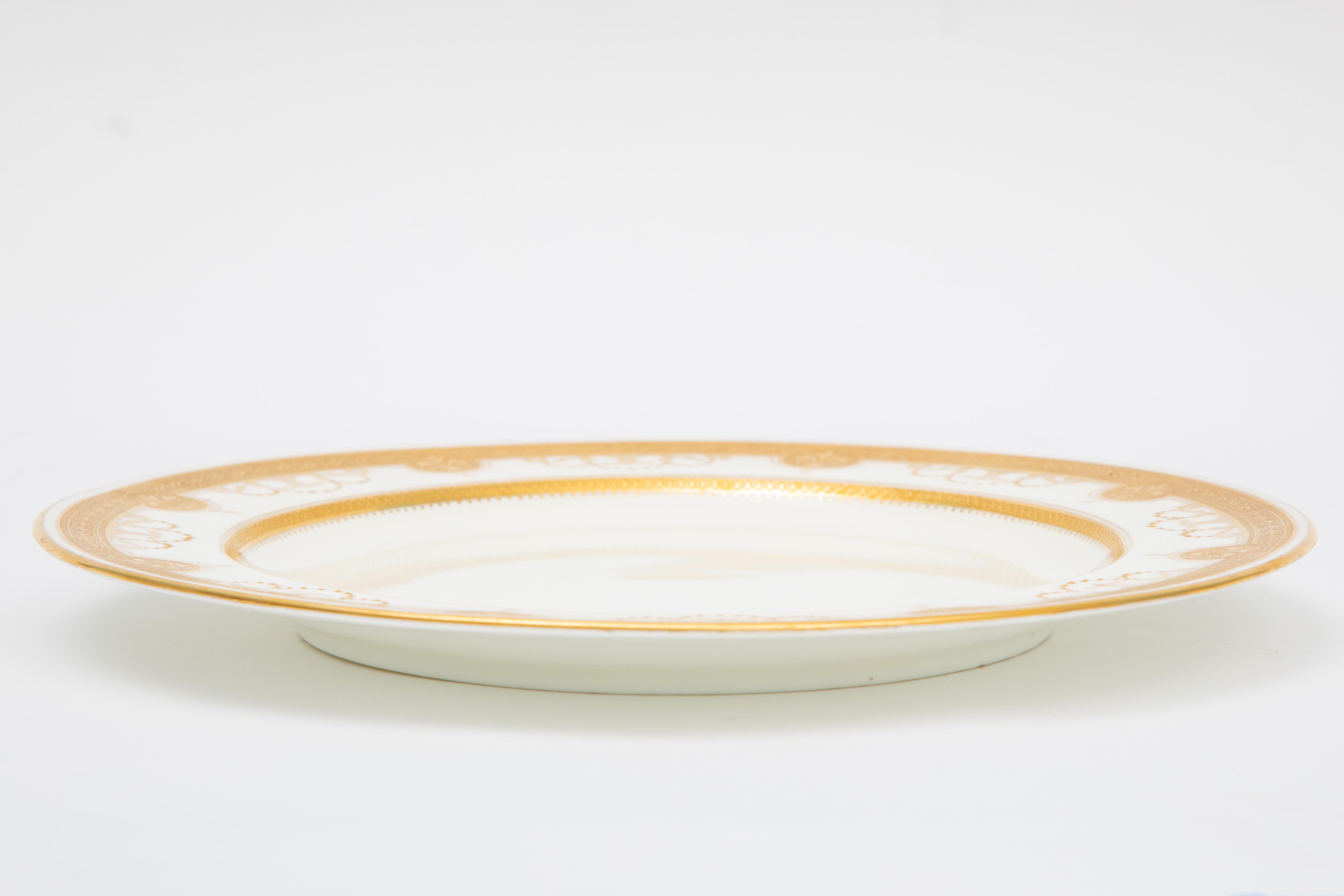 Suite di porcellane Minton personalizzate per Tiffany, antica CIRCA 1900. Swags dorati rialzati in vendita 5
