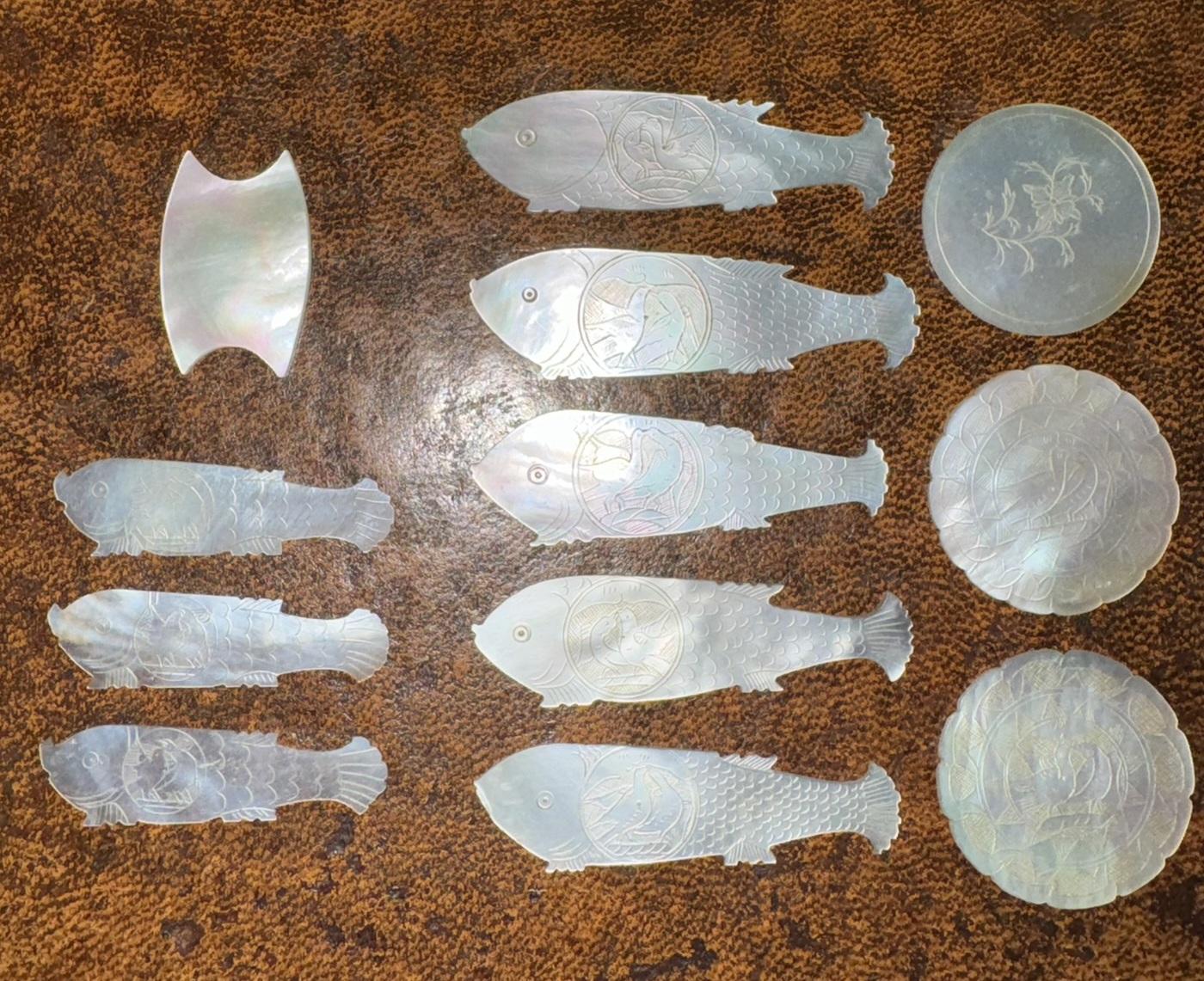 Royal House Antiques

Royal House Antiques is delighted to offer for sale this lovely suite of antique Chinese circa 1900 mother of pearl games counters

A truly lovely early suite, these are fine indeed, the devil is in the detail and these are