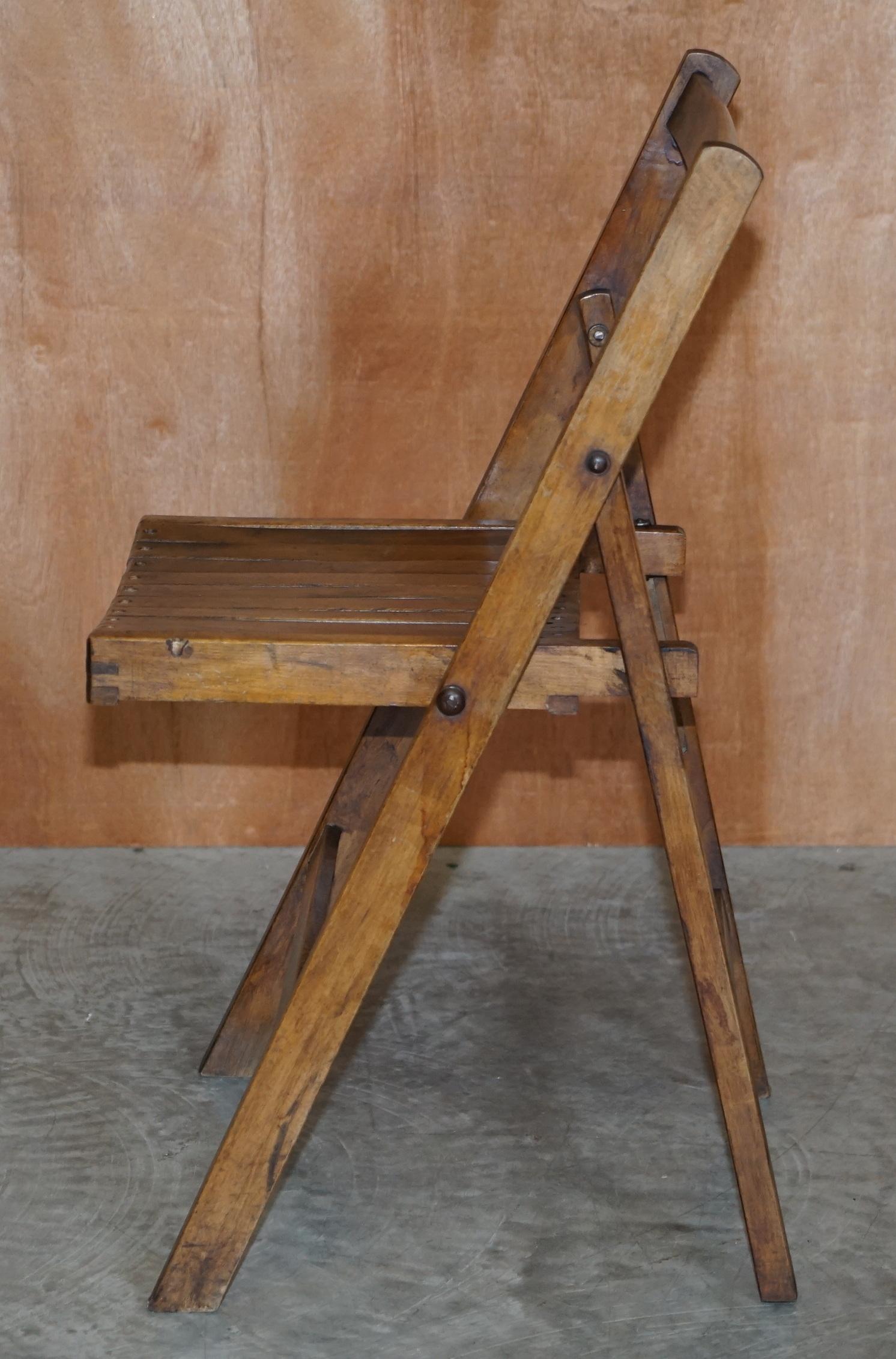 Suite de six chaises à vapeur pliantes en chêne anglais à patine étonnante datant d'environ 1900 à 1920 en vente 8
