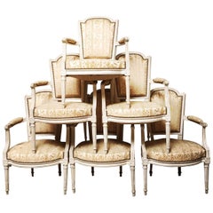 Suite de six fauteuils français Louis XVI à finition peinte, 18ème siècle