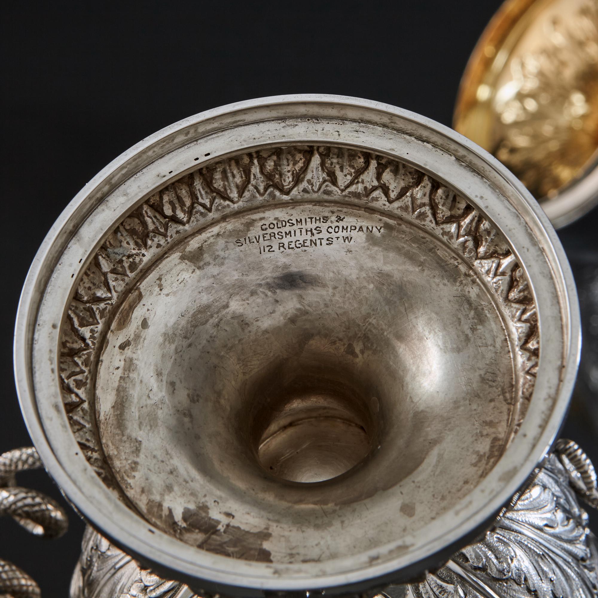 Suite of three Edwardian silver cups and covers For Sale 5