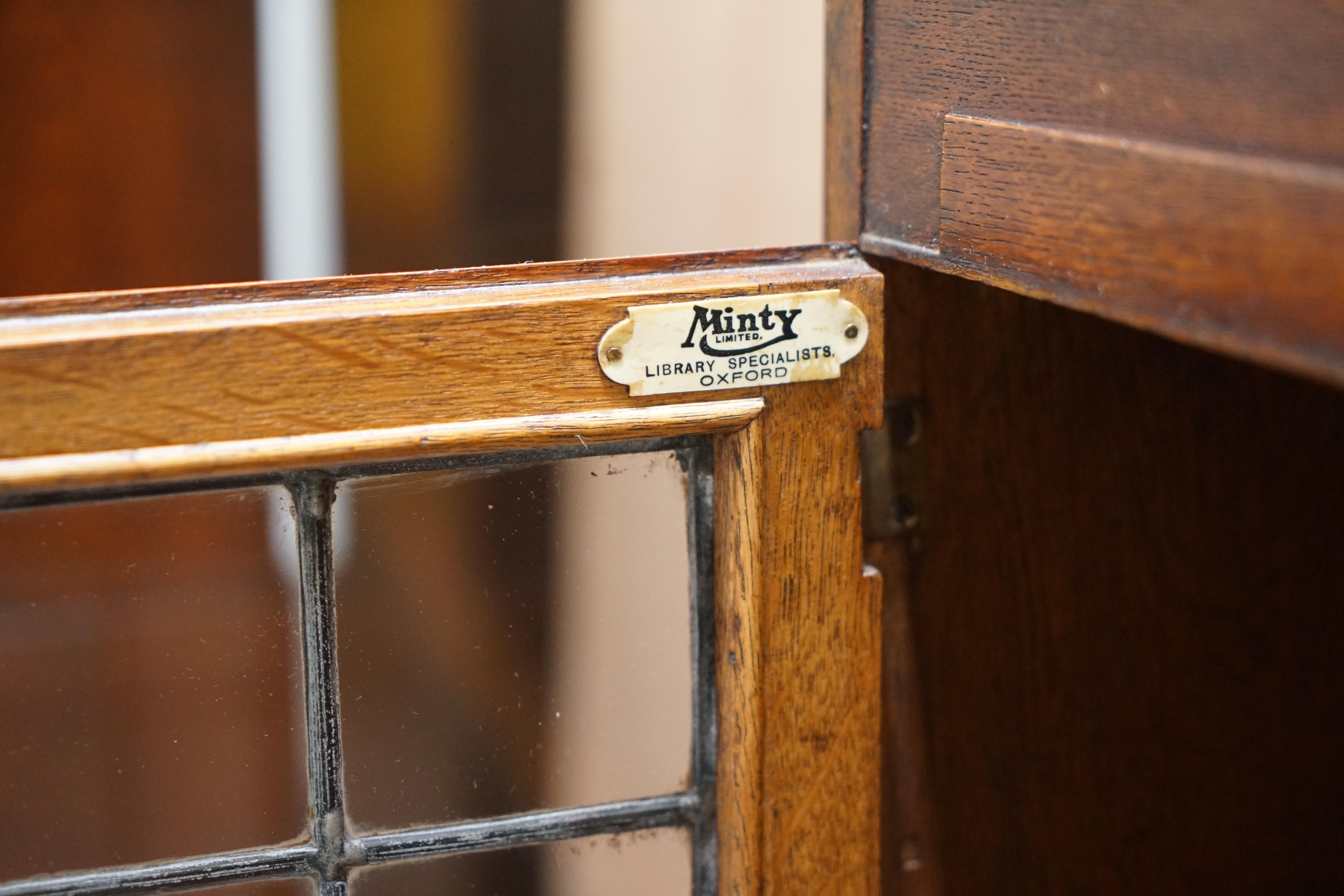 Suite of Three Fully Restored Minty Oxford Legal Library Stacking Bookcases 3