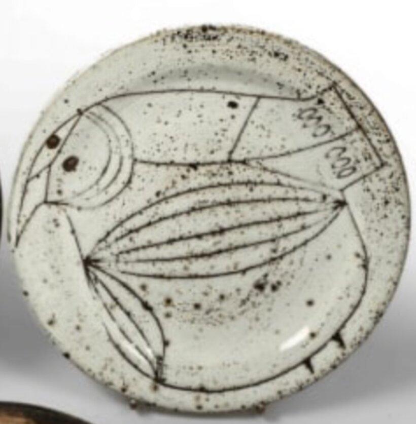 Conjunto de tres platos con decoración de pájaros de Jacques Pouchain en Excelente estado para la venta en Atlanta, GA