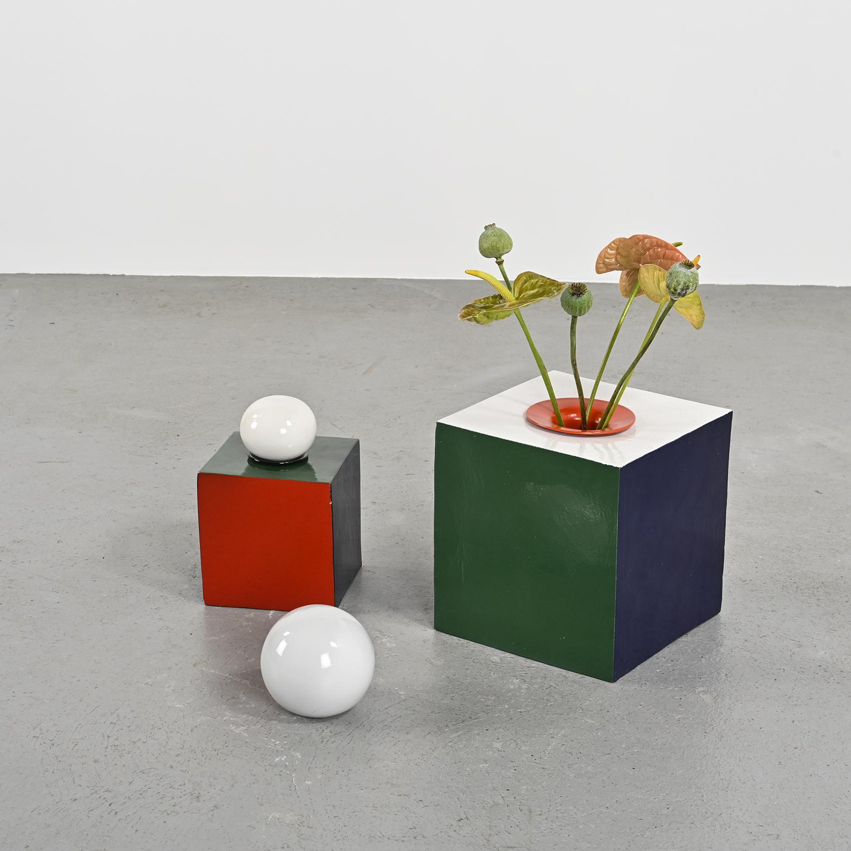 Italiano Suite di due vasi in ceramica di Antonio Lucietti, 1974 in vendita