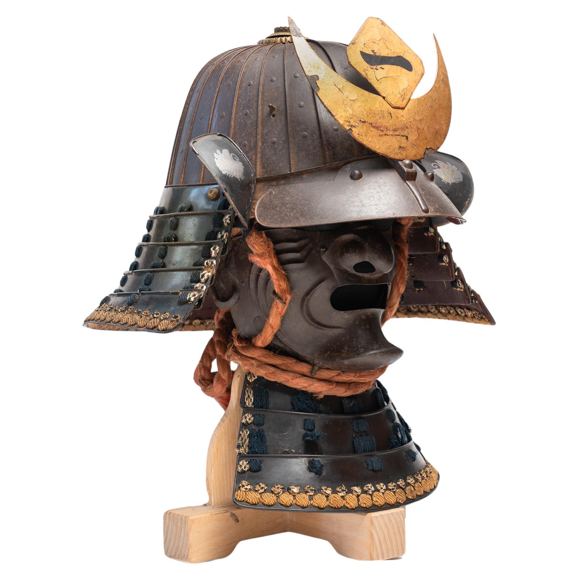 Suji-bachi kabuto and menpo Signed by Myōchin Muneaki and dated 1853 For Sale