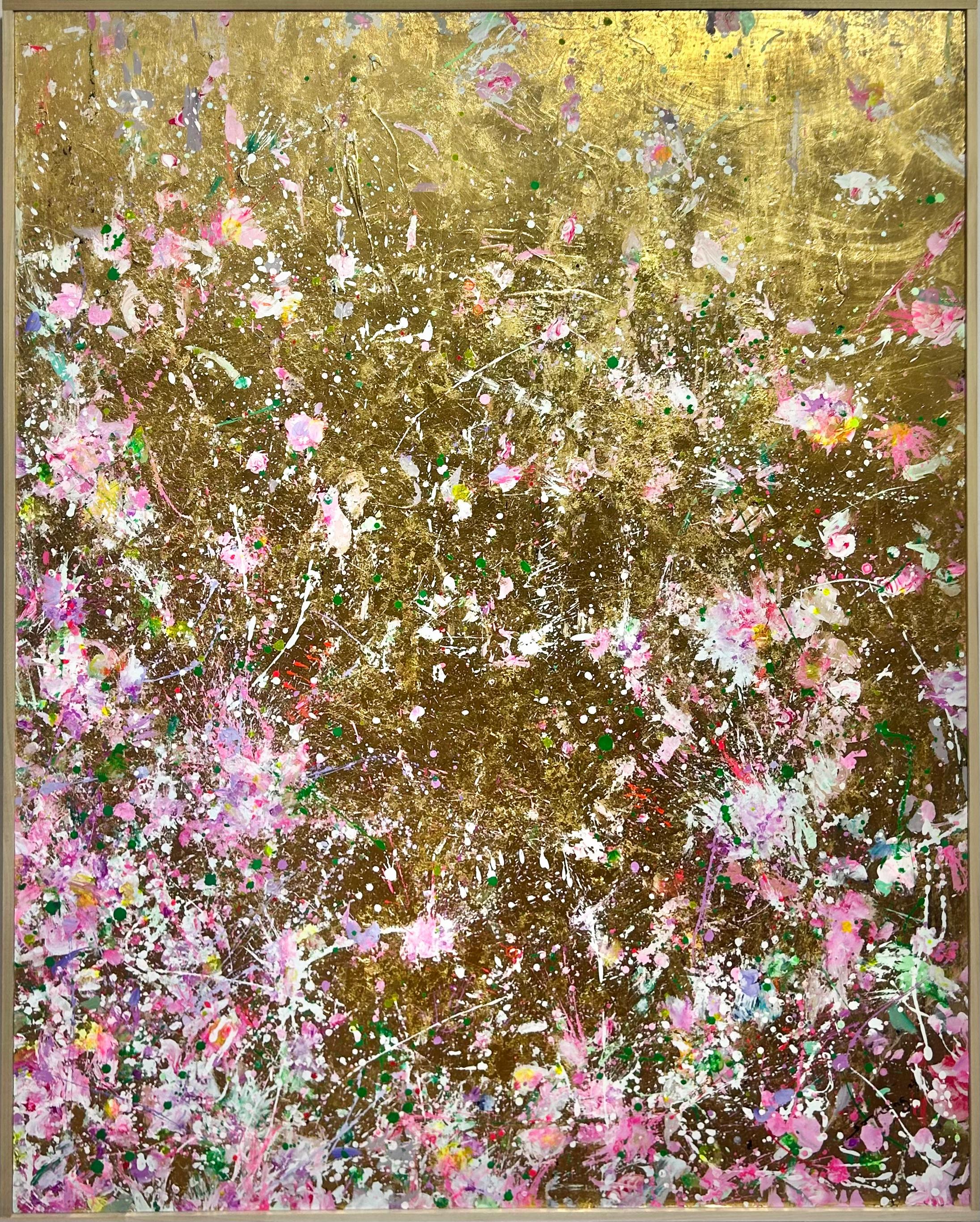 Suk Ja Kang Abstract Painting – Scents of Passing Spring II – Abstraktes Gemälde mit reflektierendem Blattgold