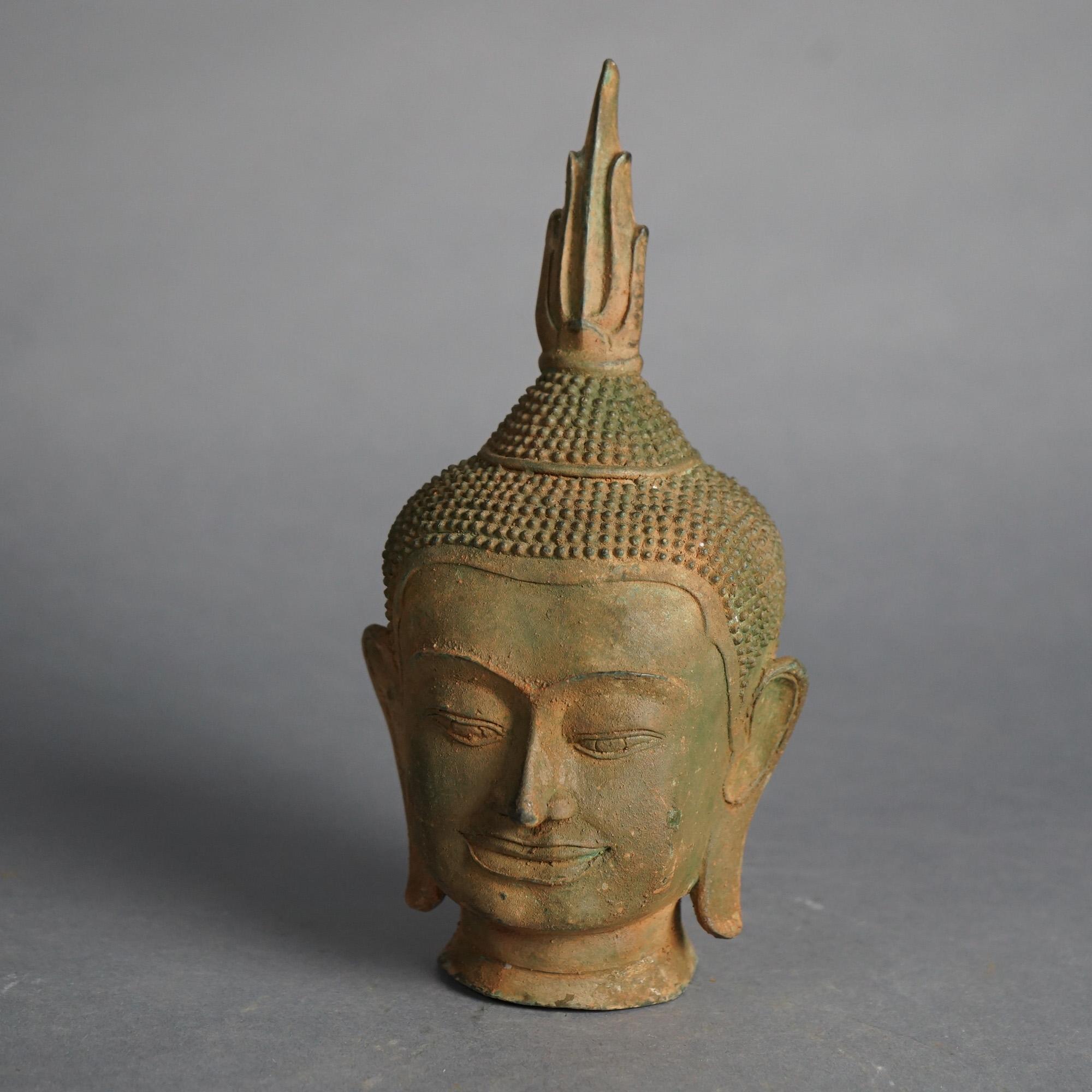 Busto di Buddha in bronzo fuso in stile Sukhothai C1920

Misure: 9 3/4