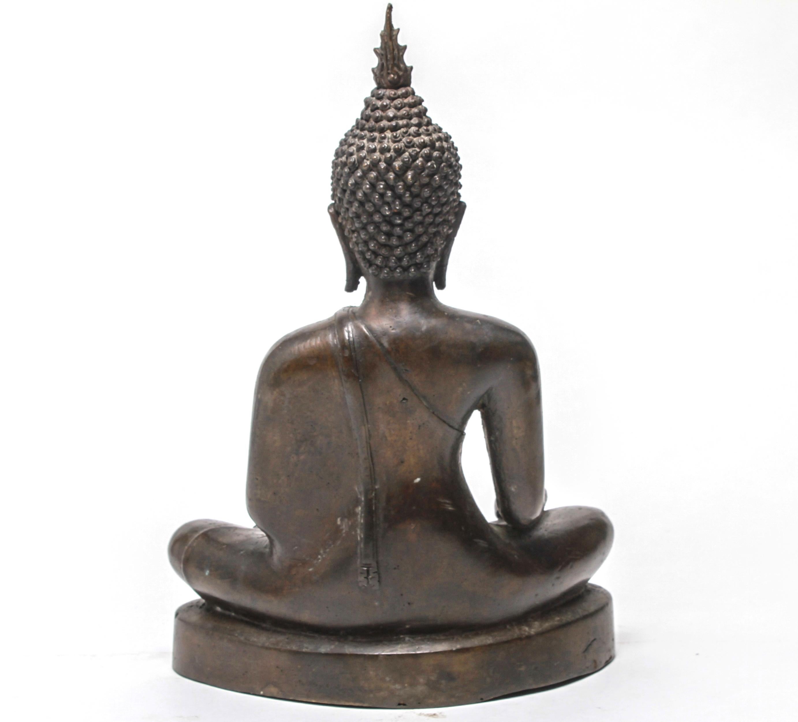 Sukothai Style Thai Bronze Seated Buddha In Good Condition In New York, NY