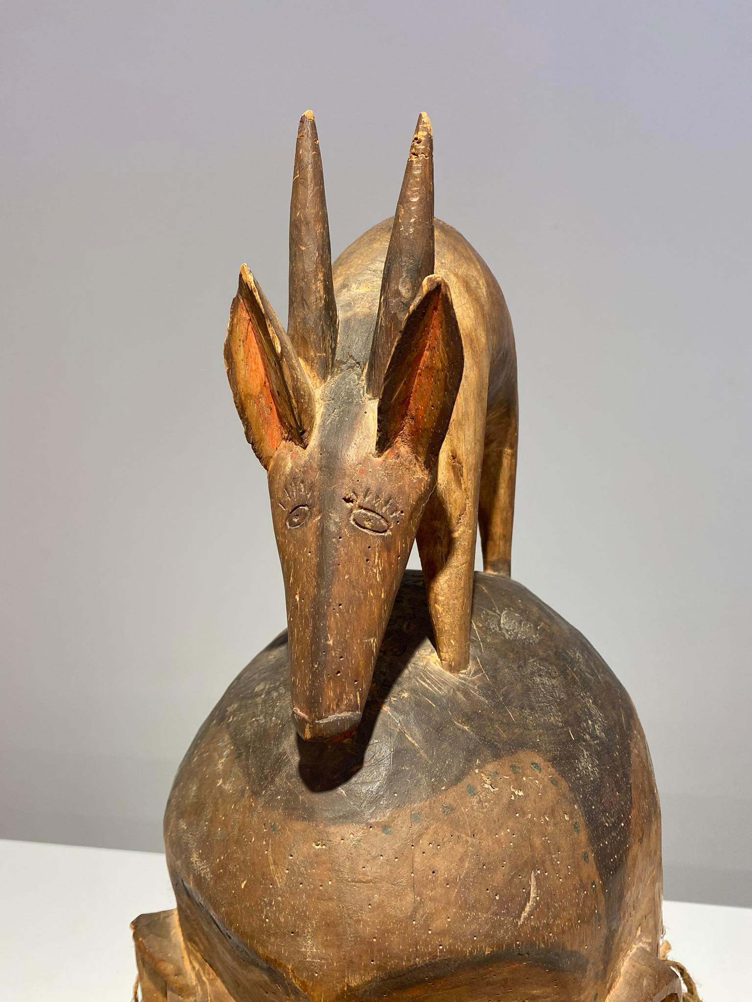 Máscara de casco suku con antílope RD del Congo ca 1930 en venta 7