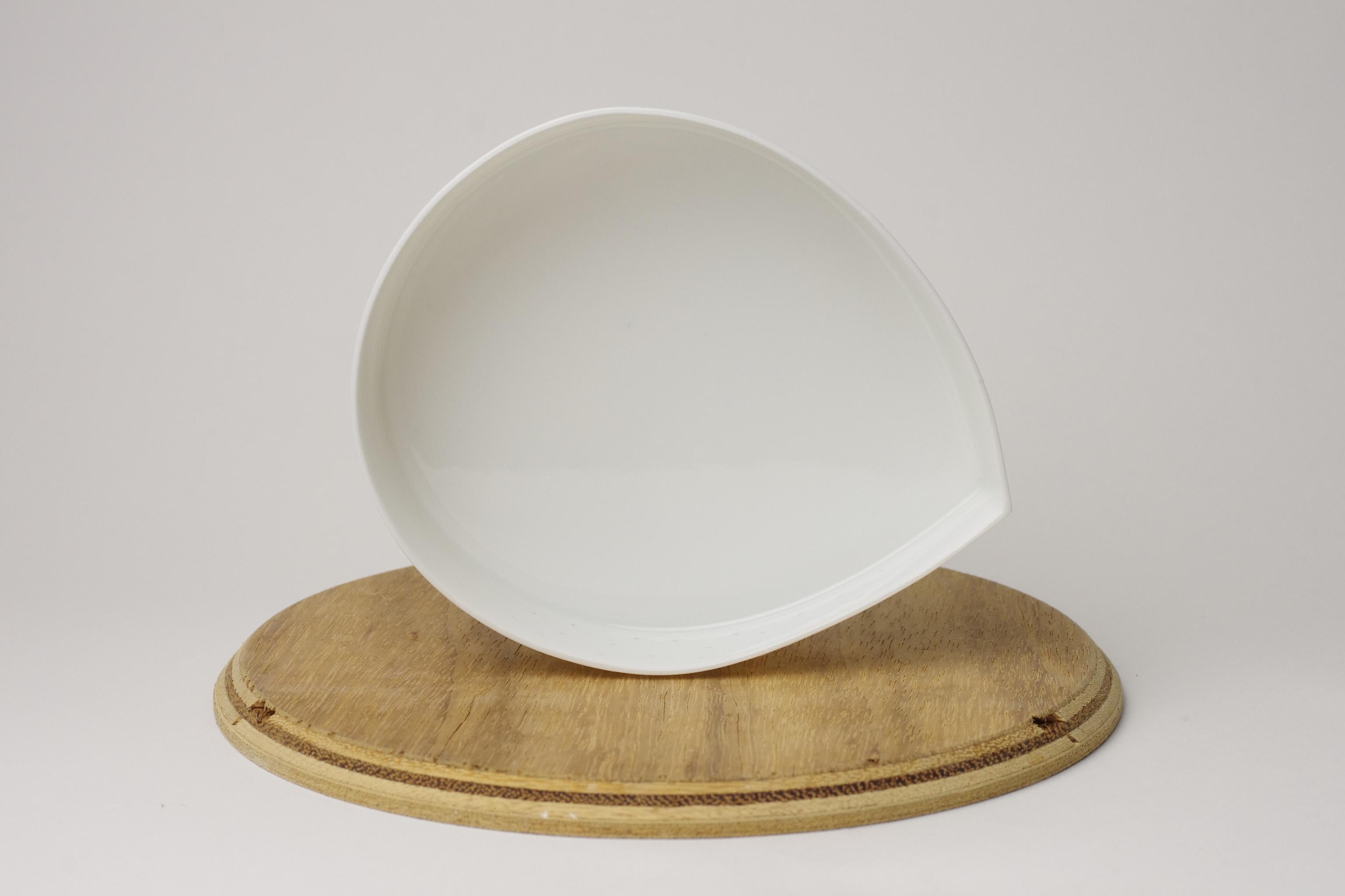 Suku Park - Bol en porcelaine Bon état - En vente à MAASTRICHT, LI