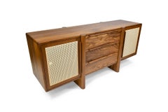 Sulaco Sideboard