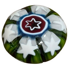 Fermacarte in solfuro con decorazione a stella - 20° secolo