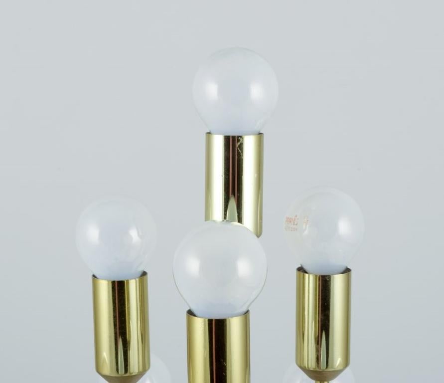 Late 20th Century Sülken Leuchten, Germany. Modernist lamp for ten bulbs. Brass on wooden base For Sale