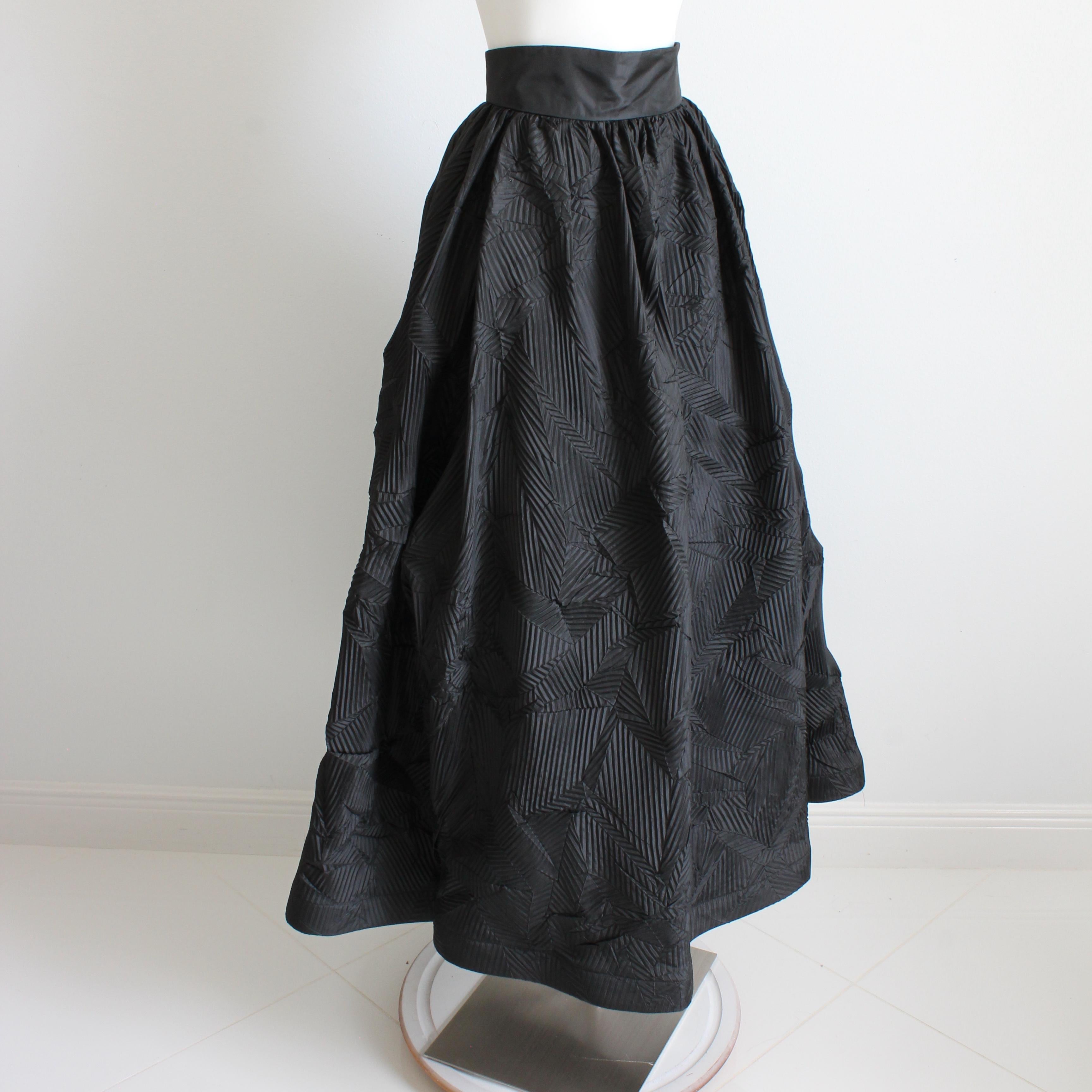 Women's Sully Bonnelly Formal Skirt Black Full Length Abstract Pleated Avant Garde Sz 8 For Sale