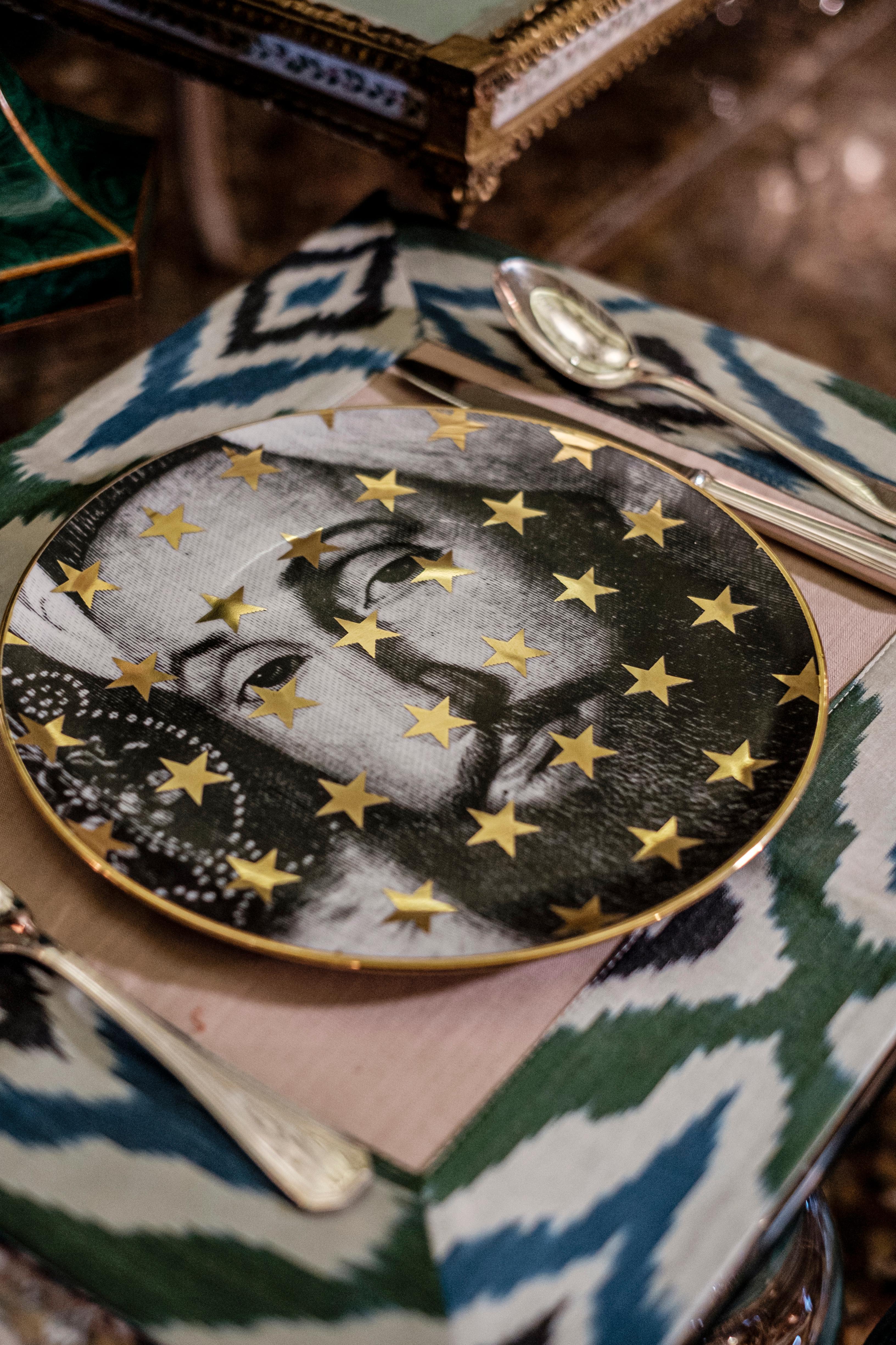Art Deco Sultan Gold Porcelain Plate 03 For Sale