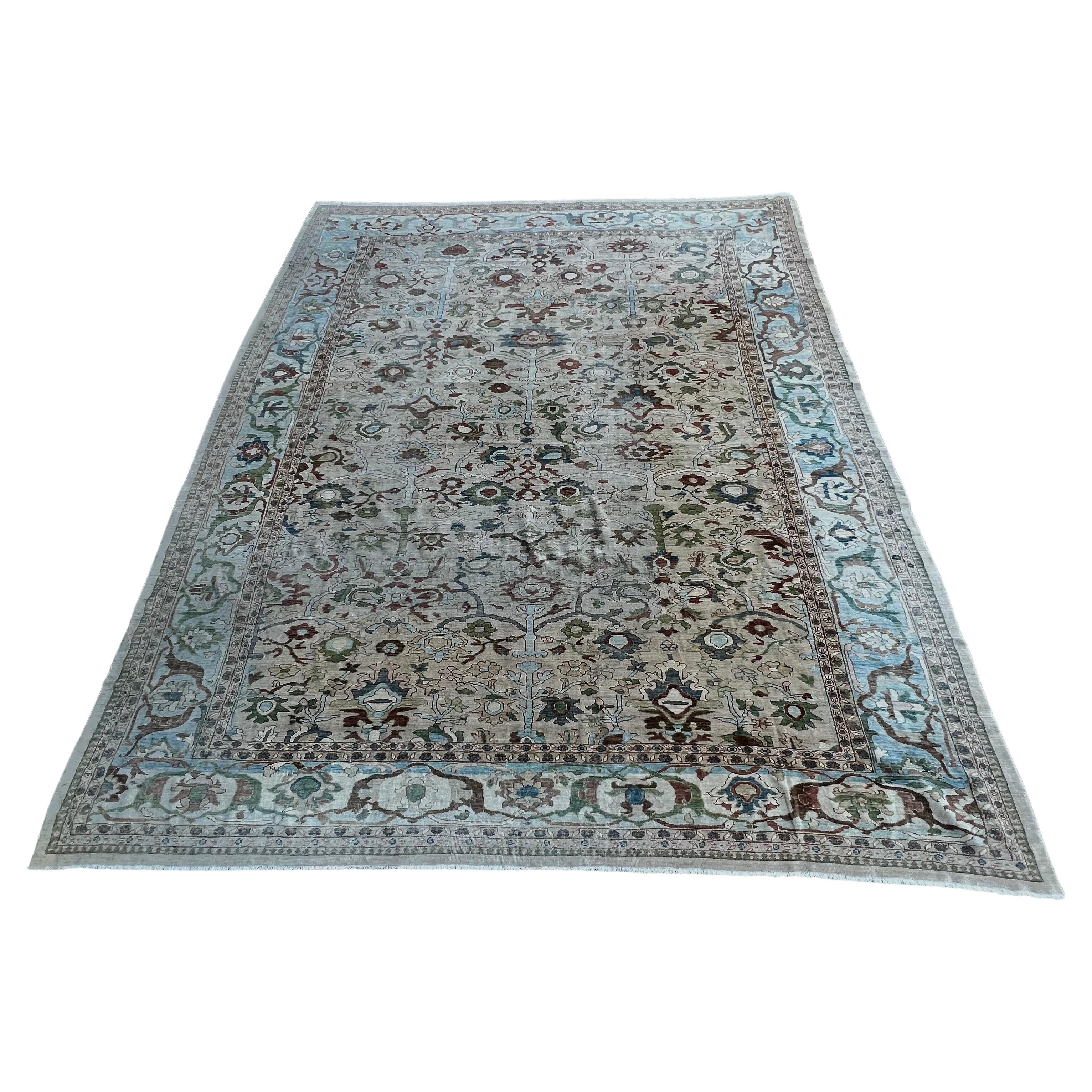 Alfombra estilo Sultana con tonos marfil, azul cielo, beige, óxido, oliva y camel en venta