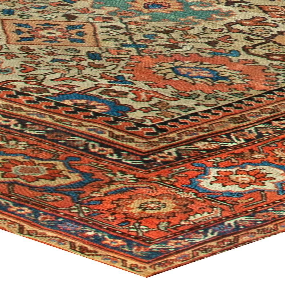 Authentic 19th Century Sultanabad Handmade Wool Rug In Good Condition For Sale In New York, NY