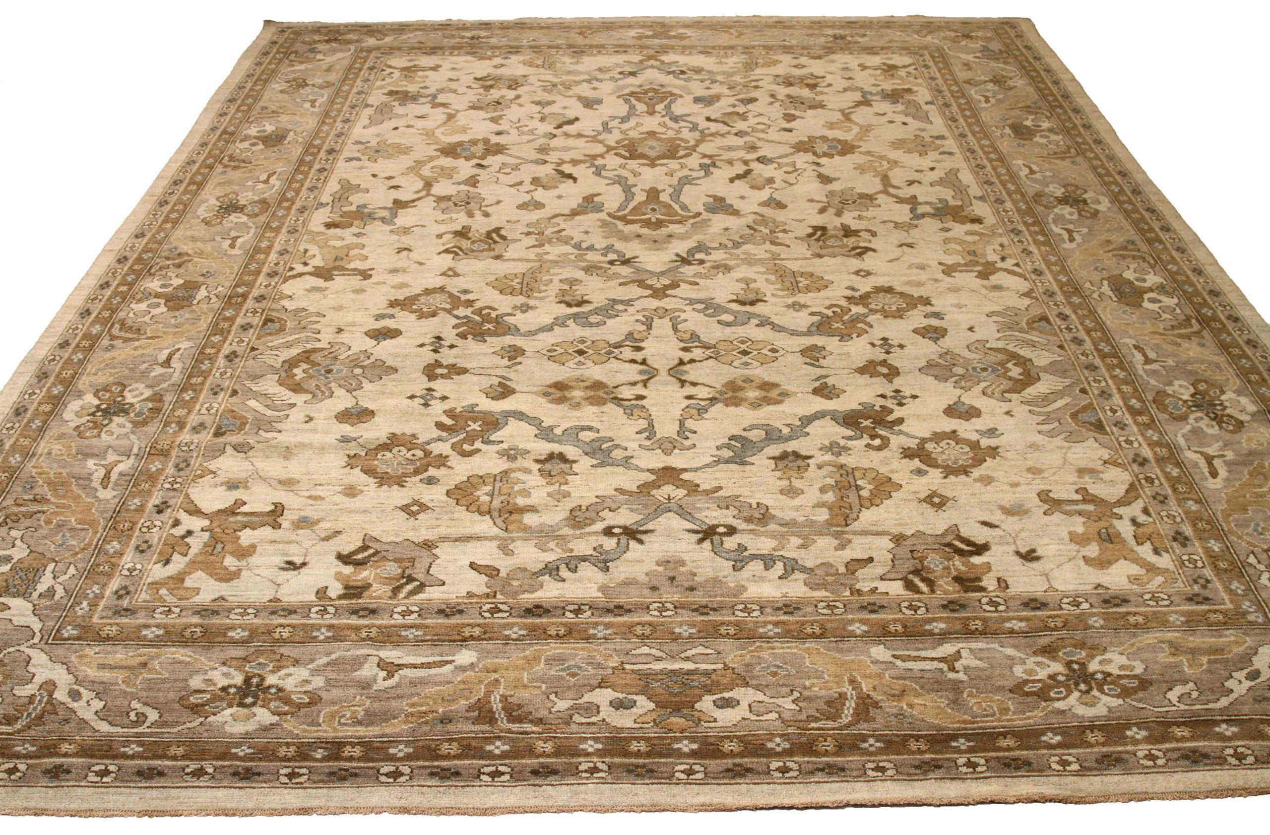 Scopri l'eleganza di questo Sultanabad Rugs unico nel suo genere, caratterizzato da tappeti d'area del 1990. Progettato con una meticolosa attenzione ai dettagli, questo design esclusivo è perfetto per valorizzare il tuo spazio.