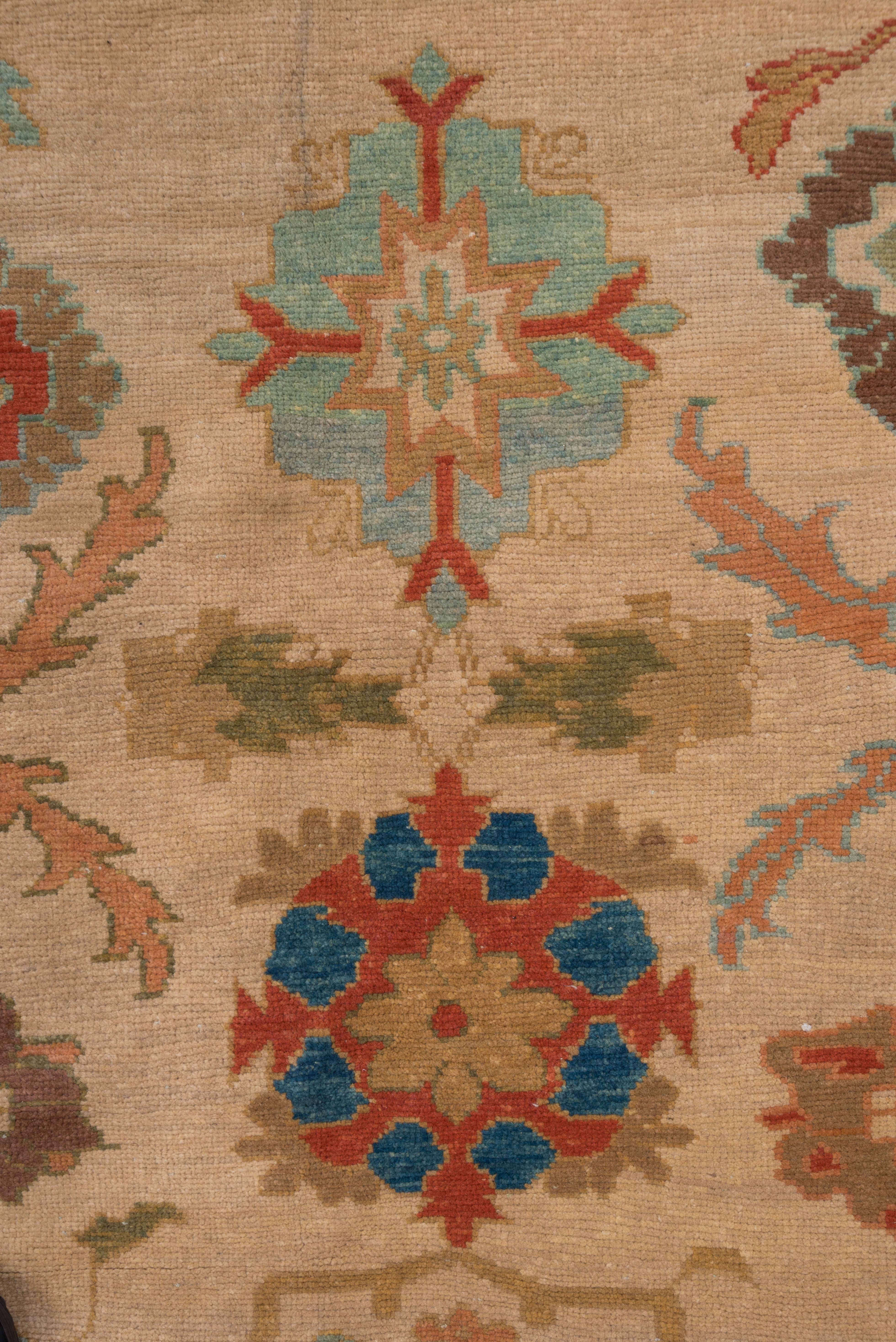 Persian Sultanabad Carpet, Handmade Wool Carpet