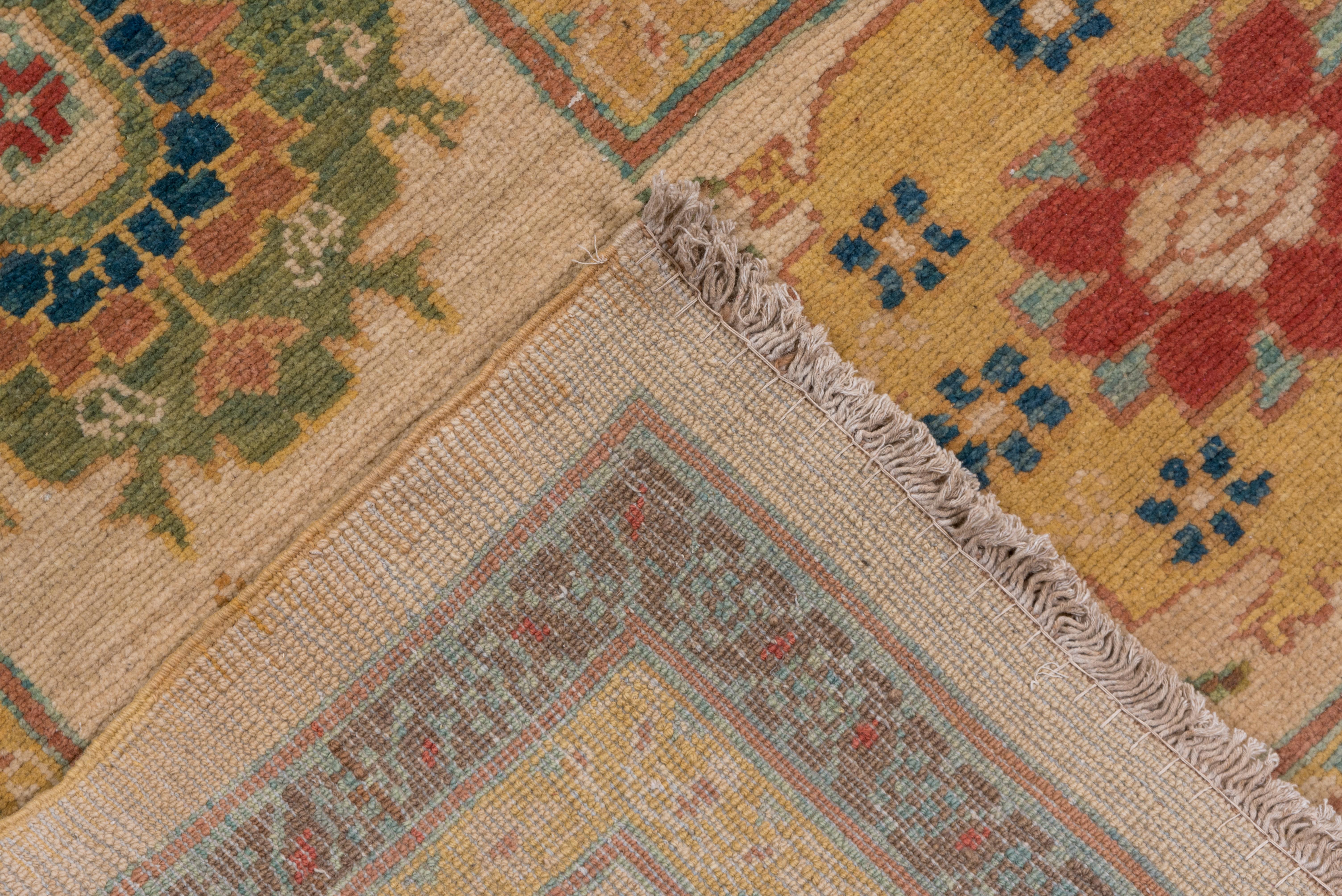 Contemporary Sultanabad Carpet, Handmade Wool Carpet