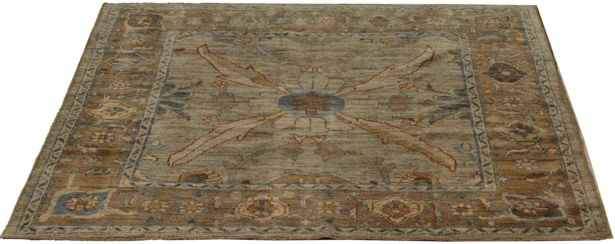 Entdecken Sie die Eleganz dieses einzigartigen Sultanabads mit seiner wunderschönen Handwerkskunst aus der Zeit um 1990. Dieses exklusive Design, das mit viel Liebe zum Detail entworfen wurde, ist perfekt, um Ihren Raum zu verschönern.